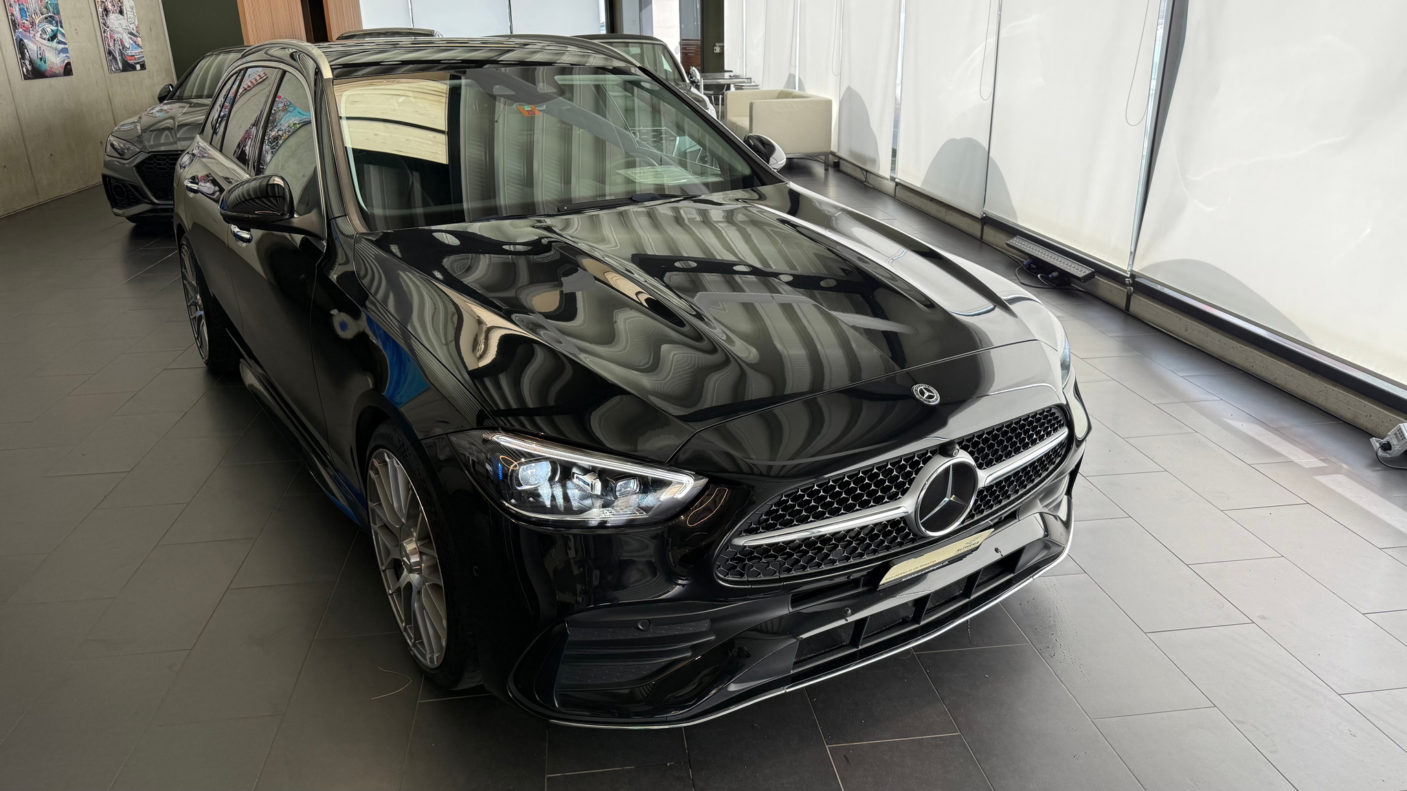 listing desktop thumbnail image 22