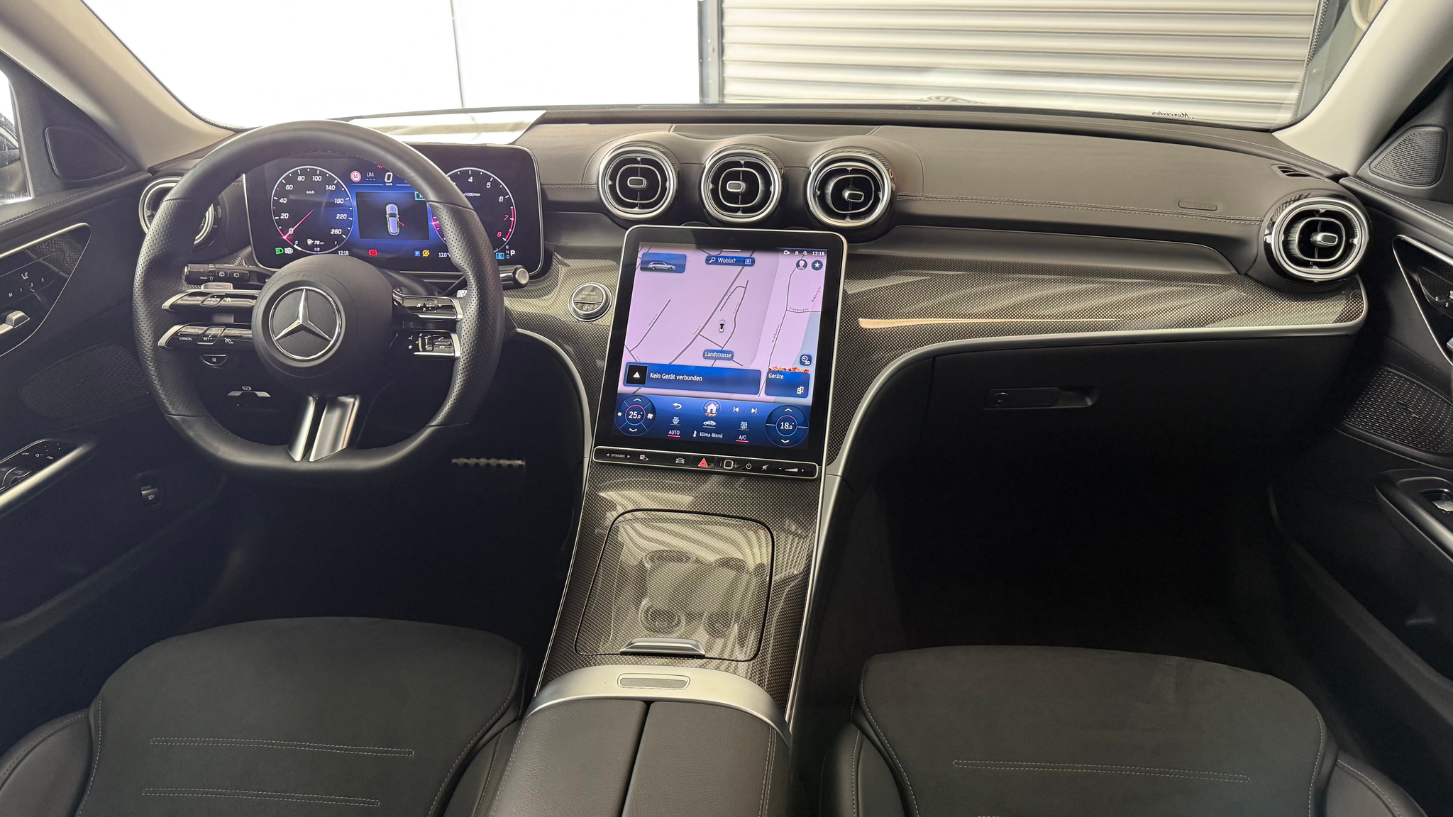 listing desktop thumbnail image 4