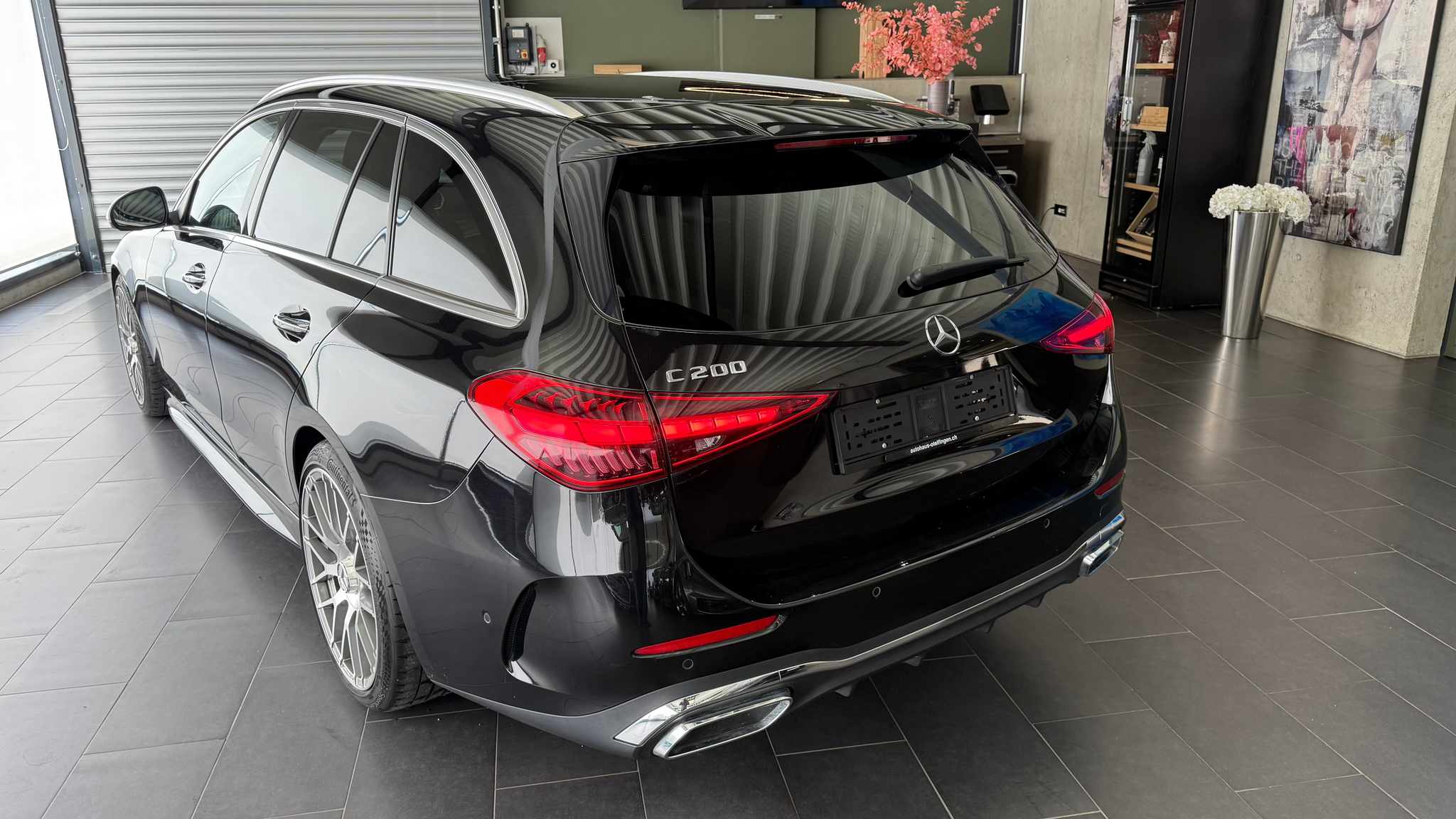 listing desktop thumbnail image 9