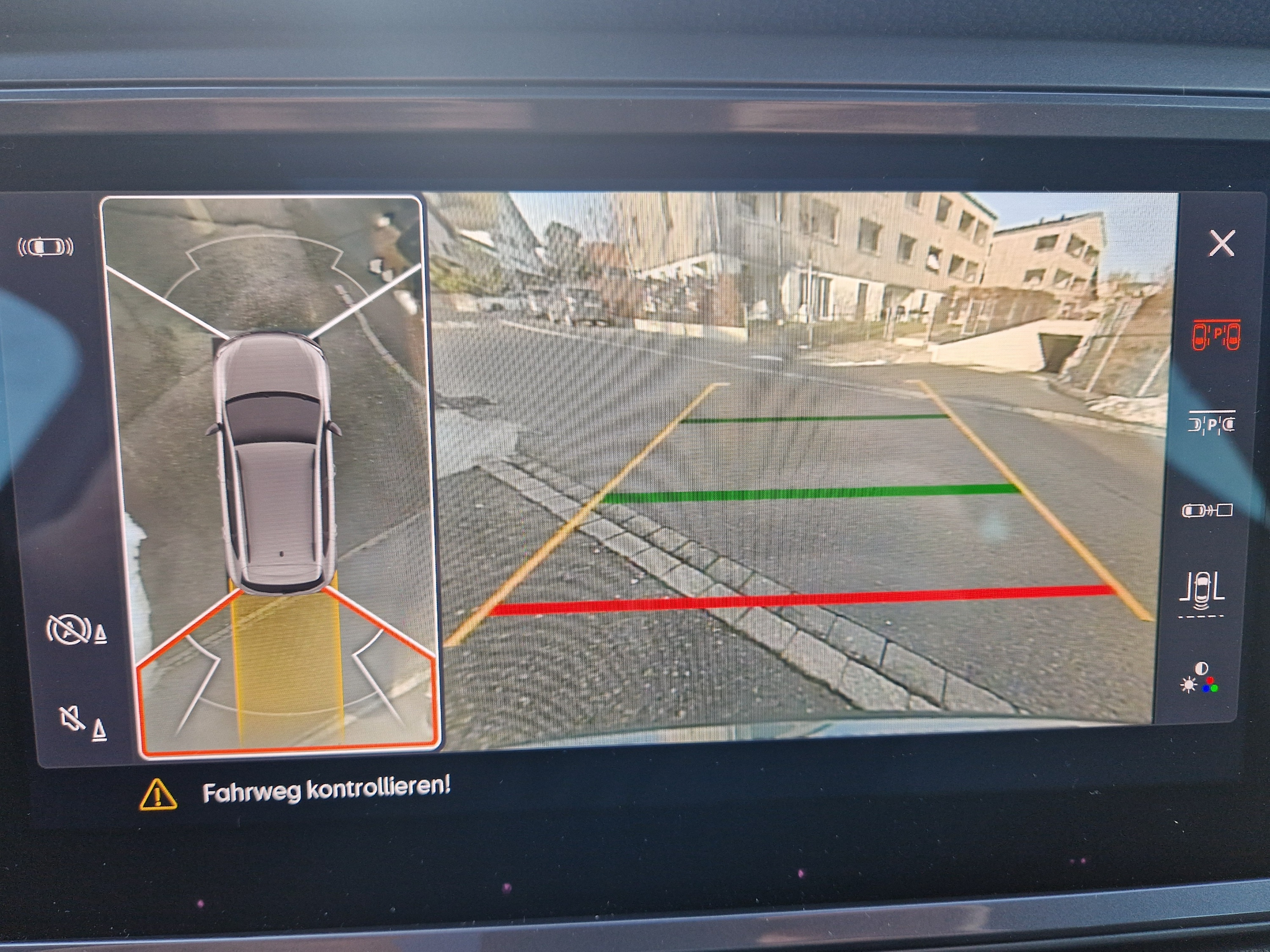 listing desktop thumbnail image 9