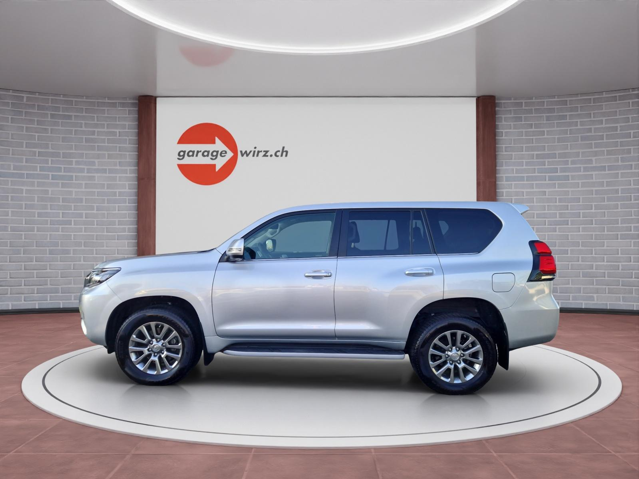 listing desktop thumbnail image 1