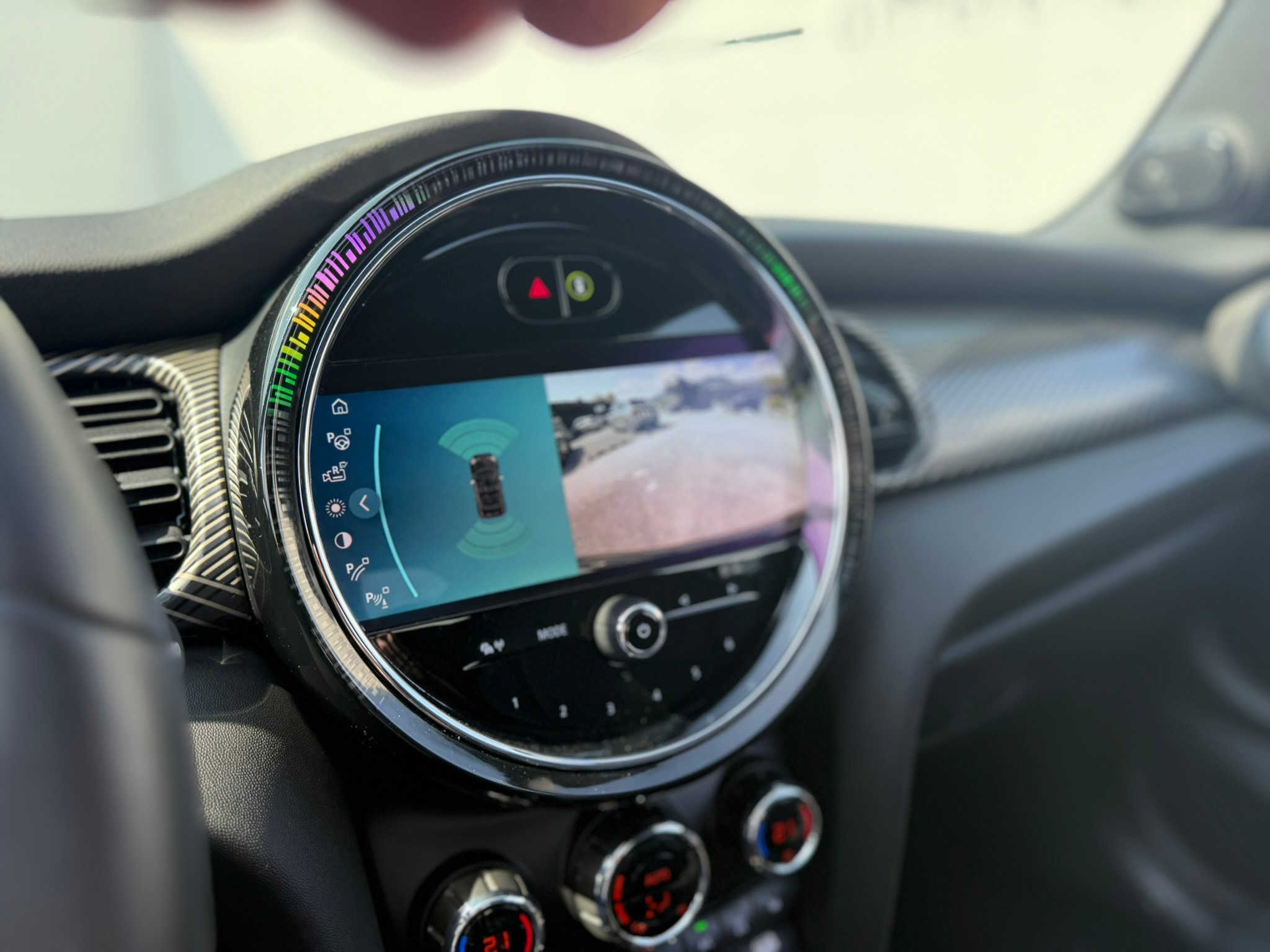 listing desktop thumbnail image 12