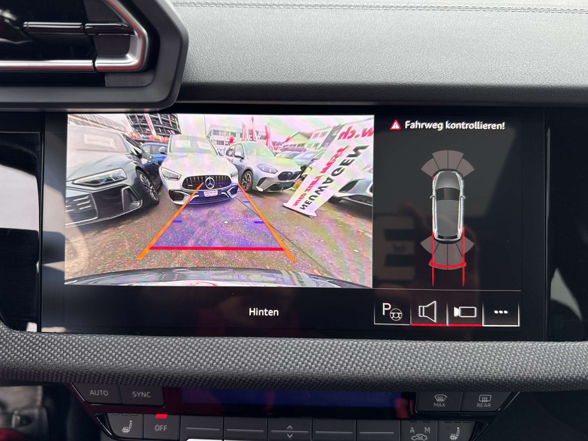 listing desktop thumbnail image 9