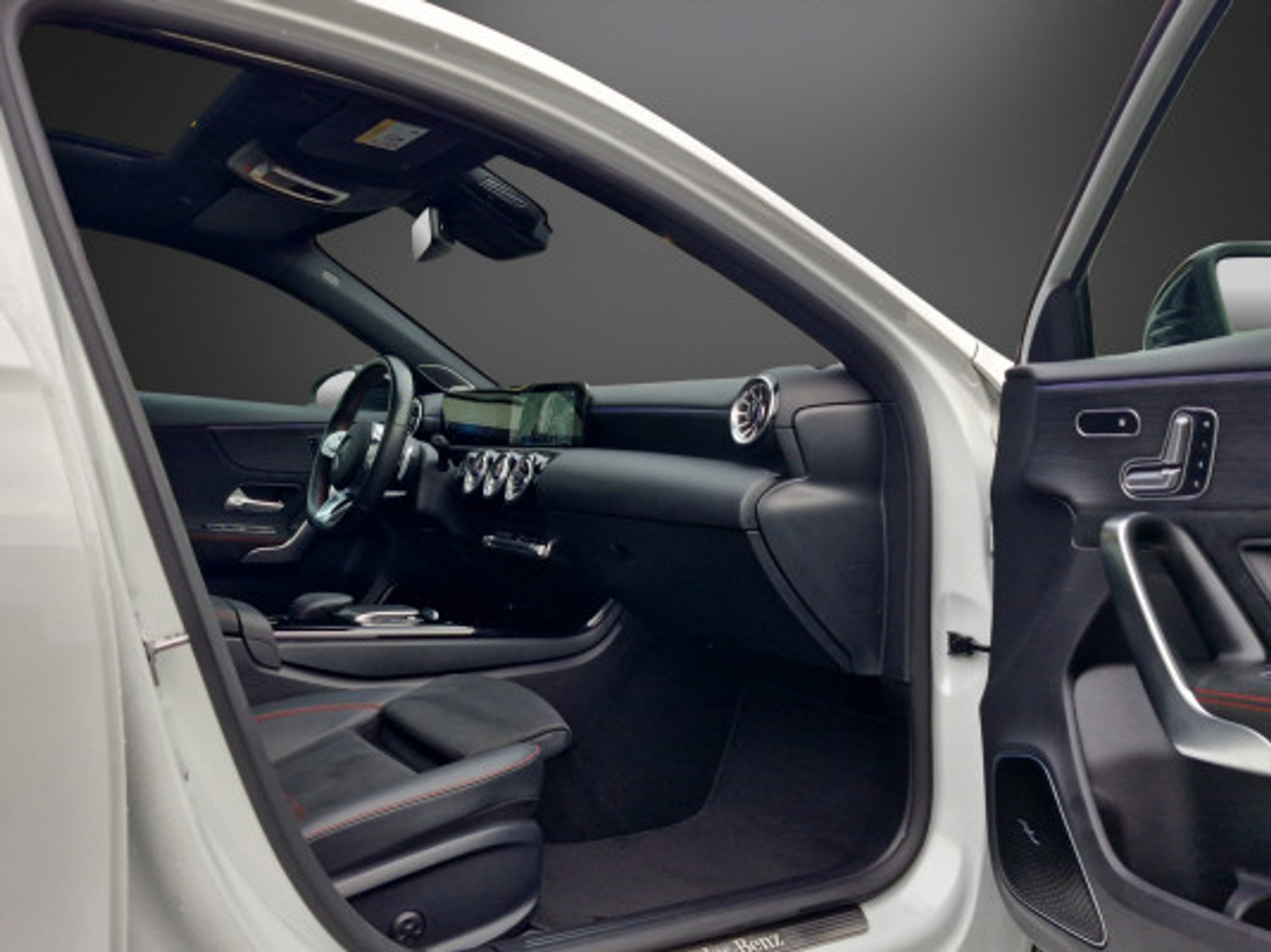 listing desktop thumbnail image 10