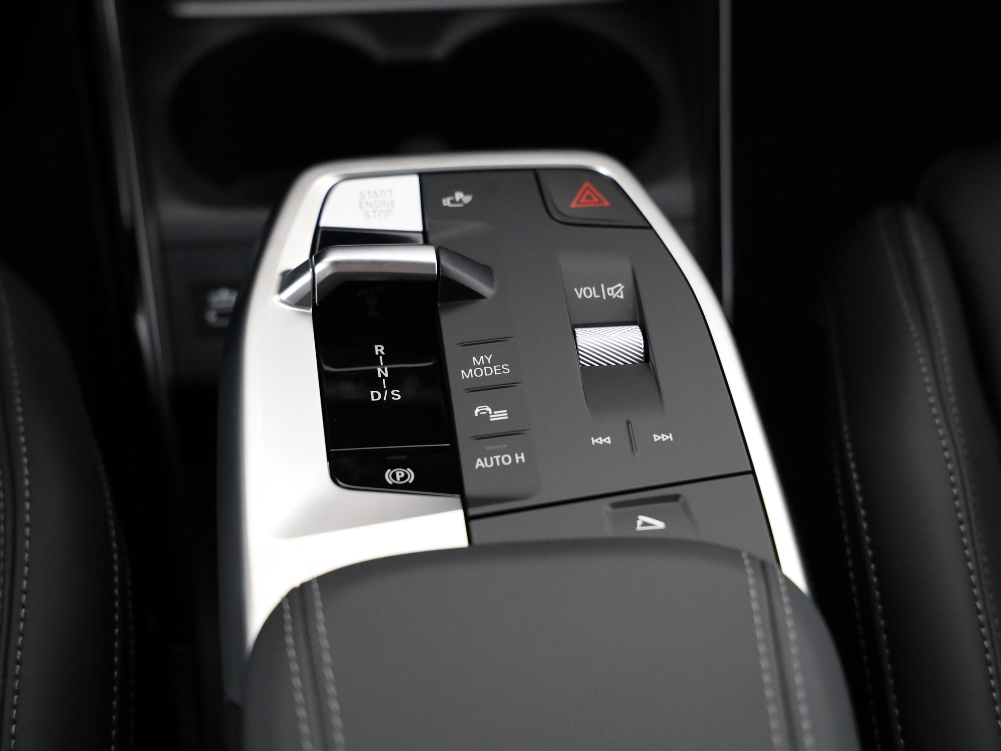 listing desktop thumbnail image 14