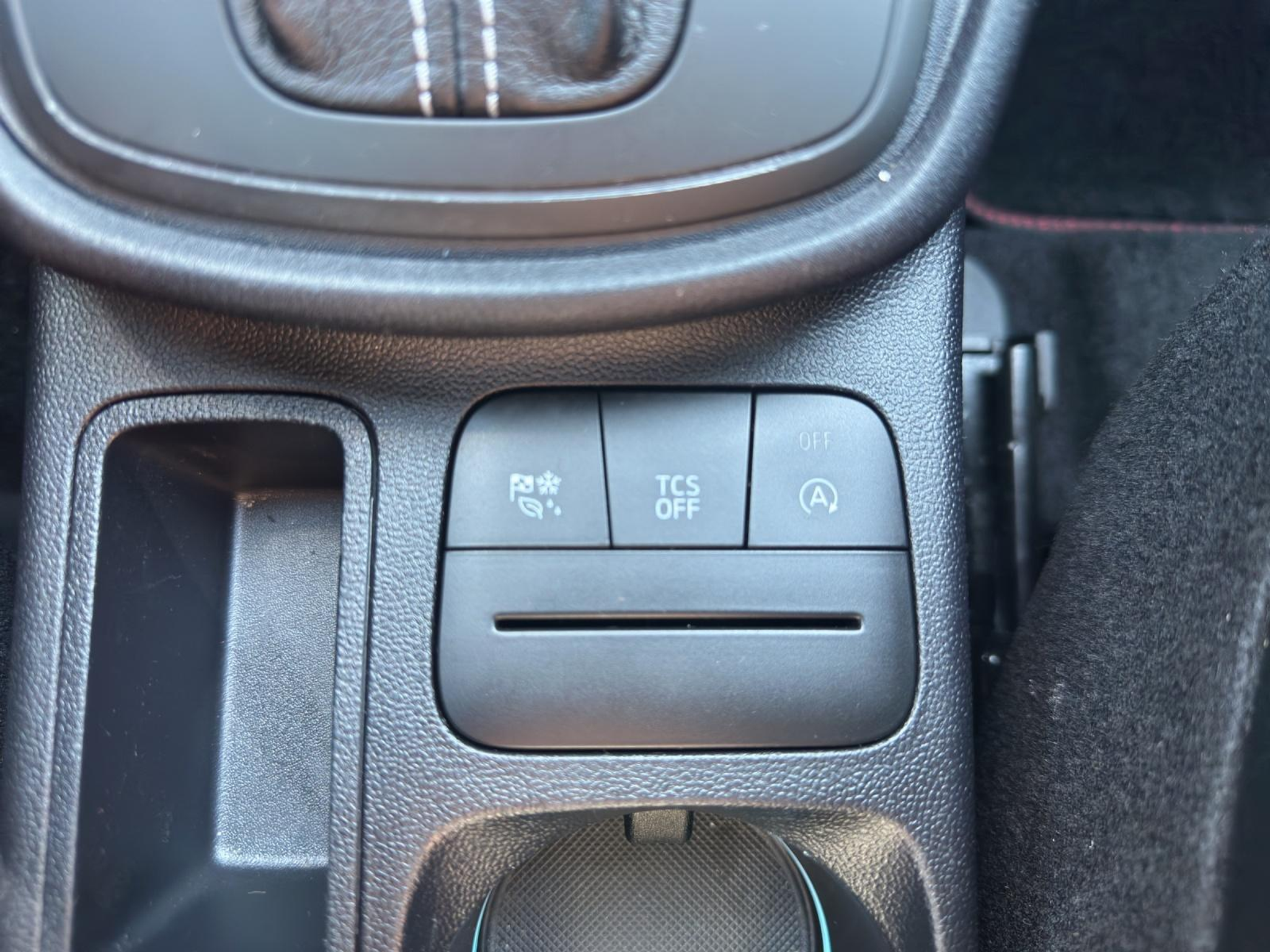 listing desktop thumbnail image 23