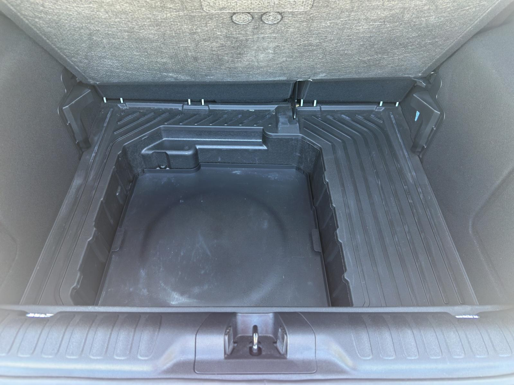 listing desktop thumbnail image 25