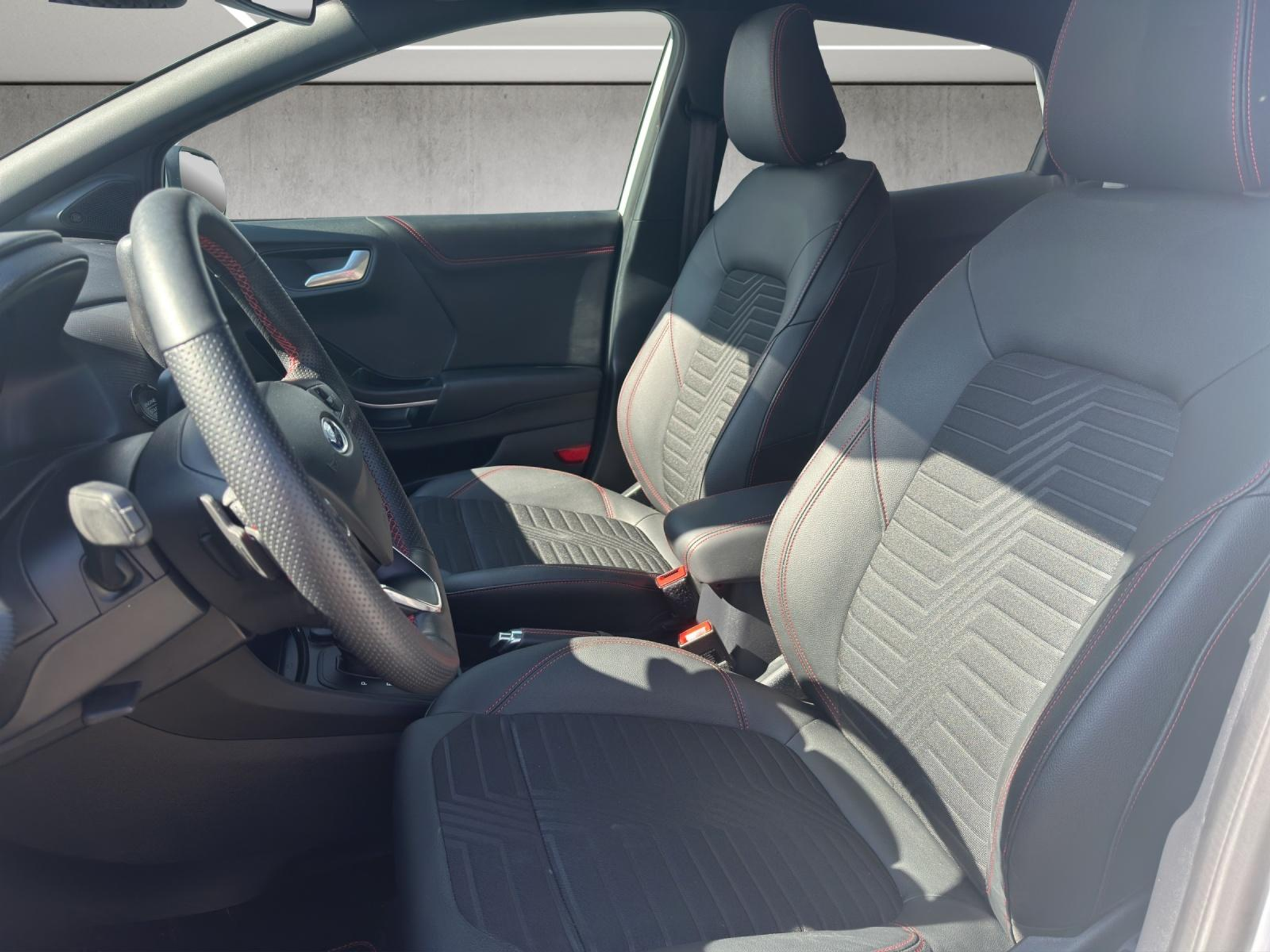 listing desktop thumbnail image 7