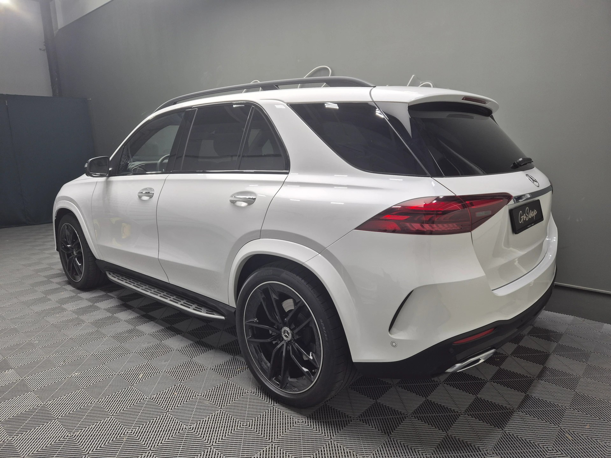 listing desktop thumbnail image 5