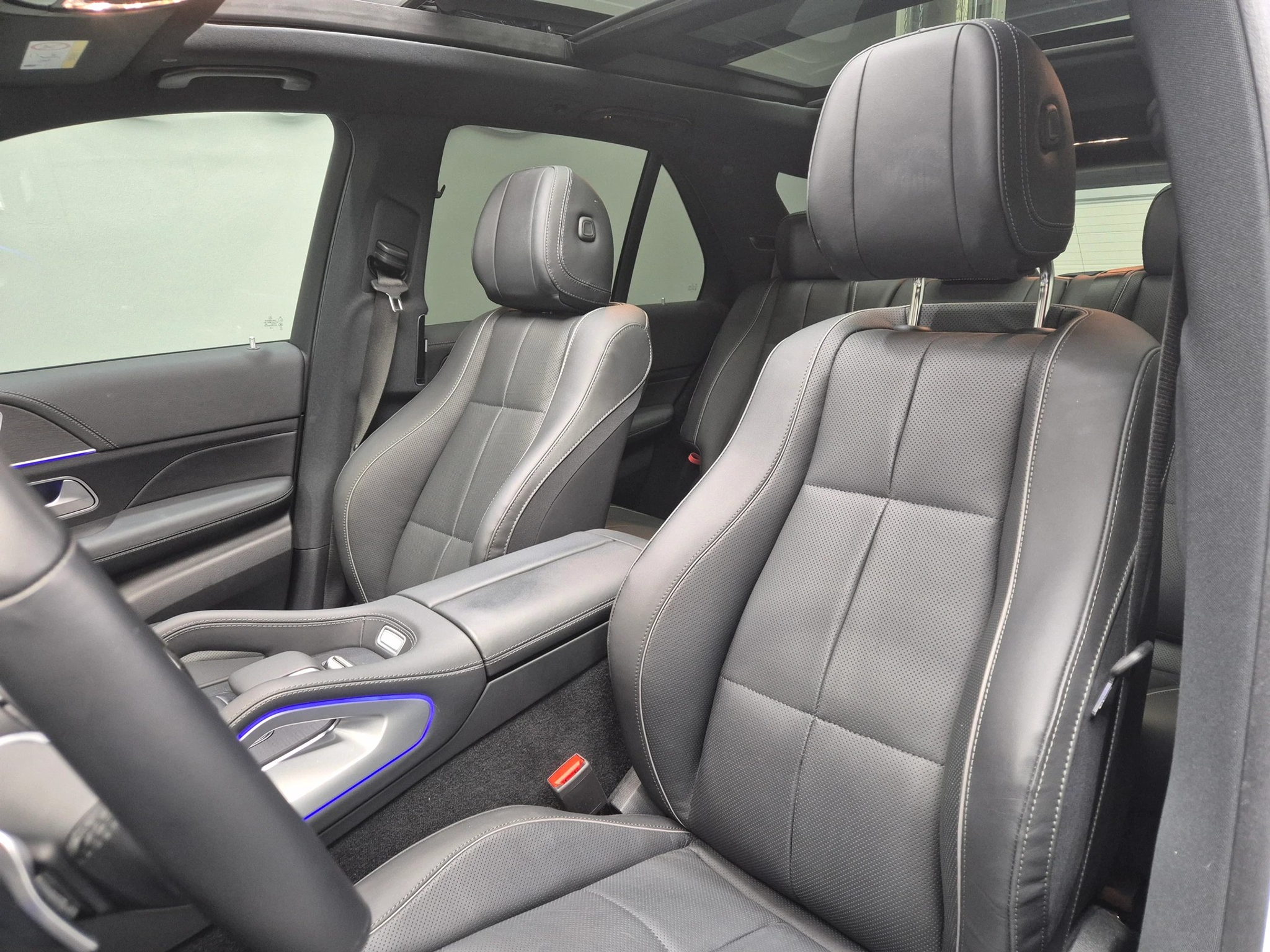 listing desktop thumbnail image 9