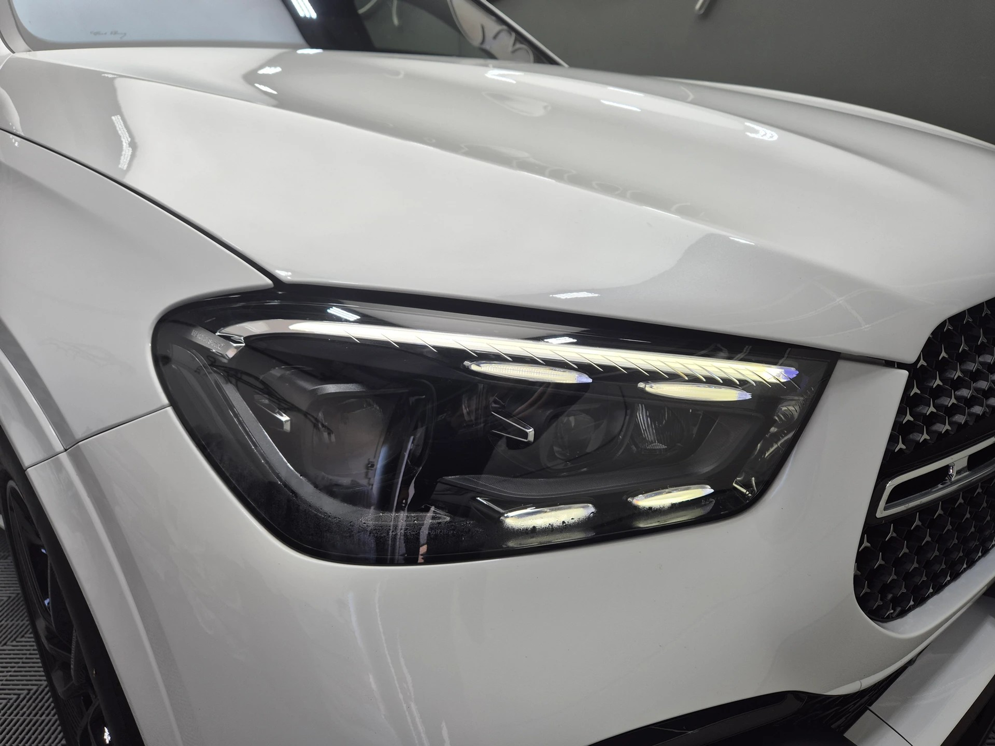 listing desktop thumbnail image 2