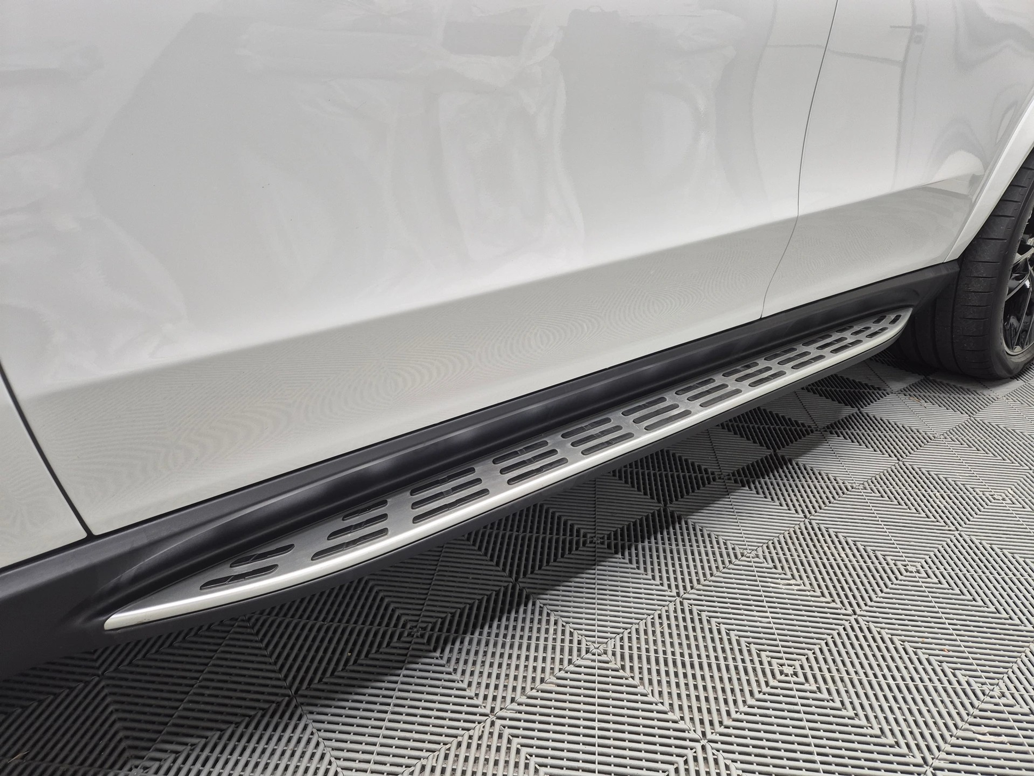 listing desktop thumbnail image 7