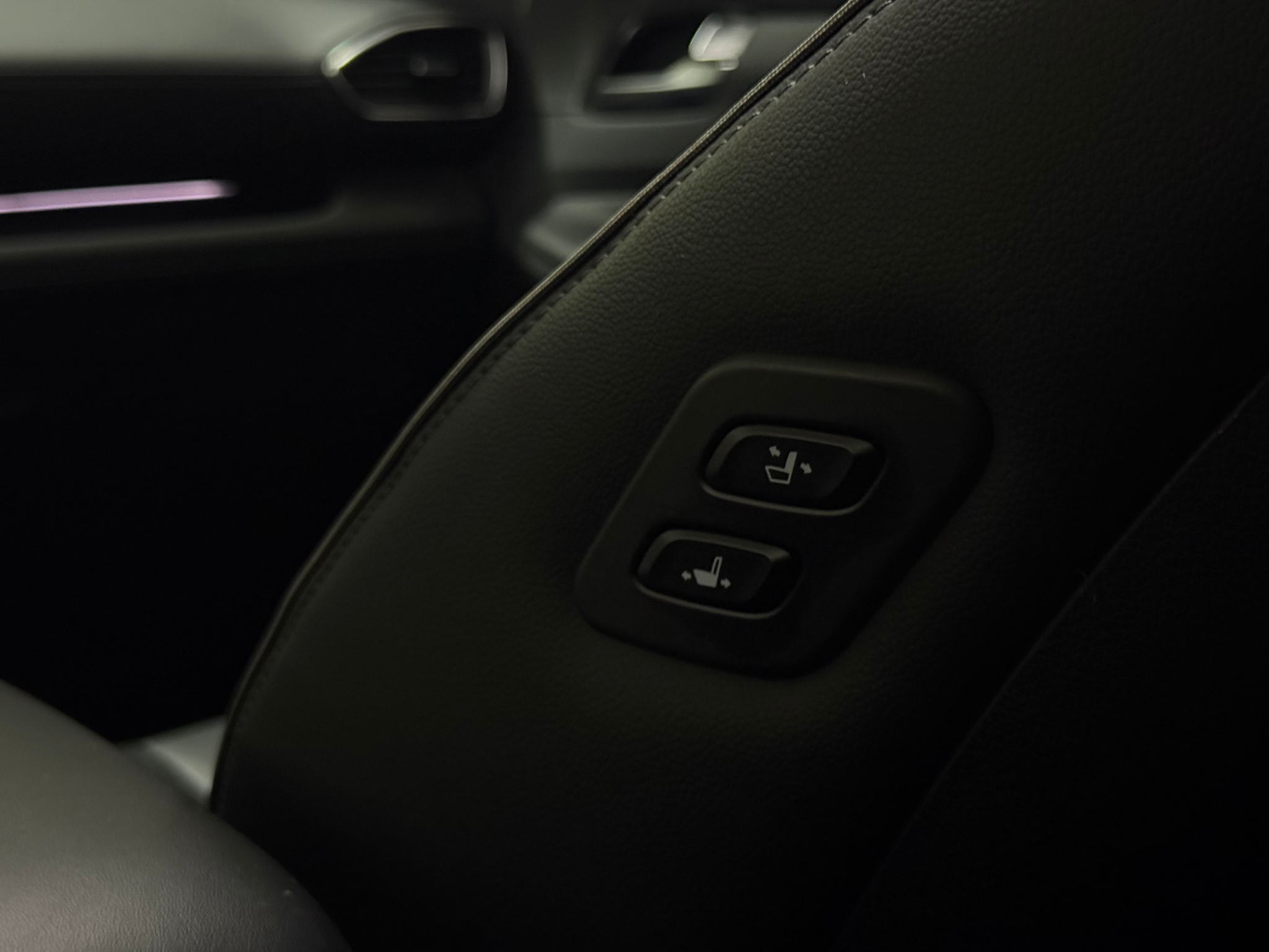 listing desktop thumbnail image 25