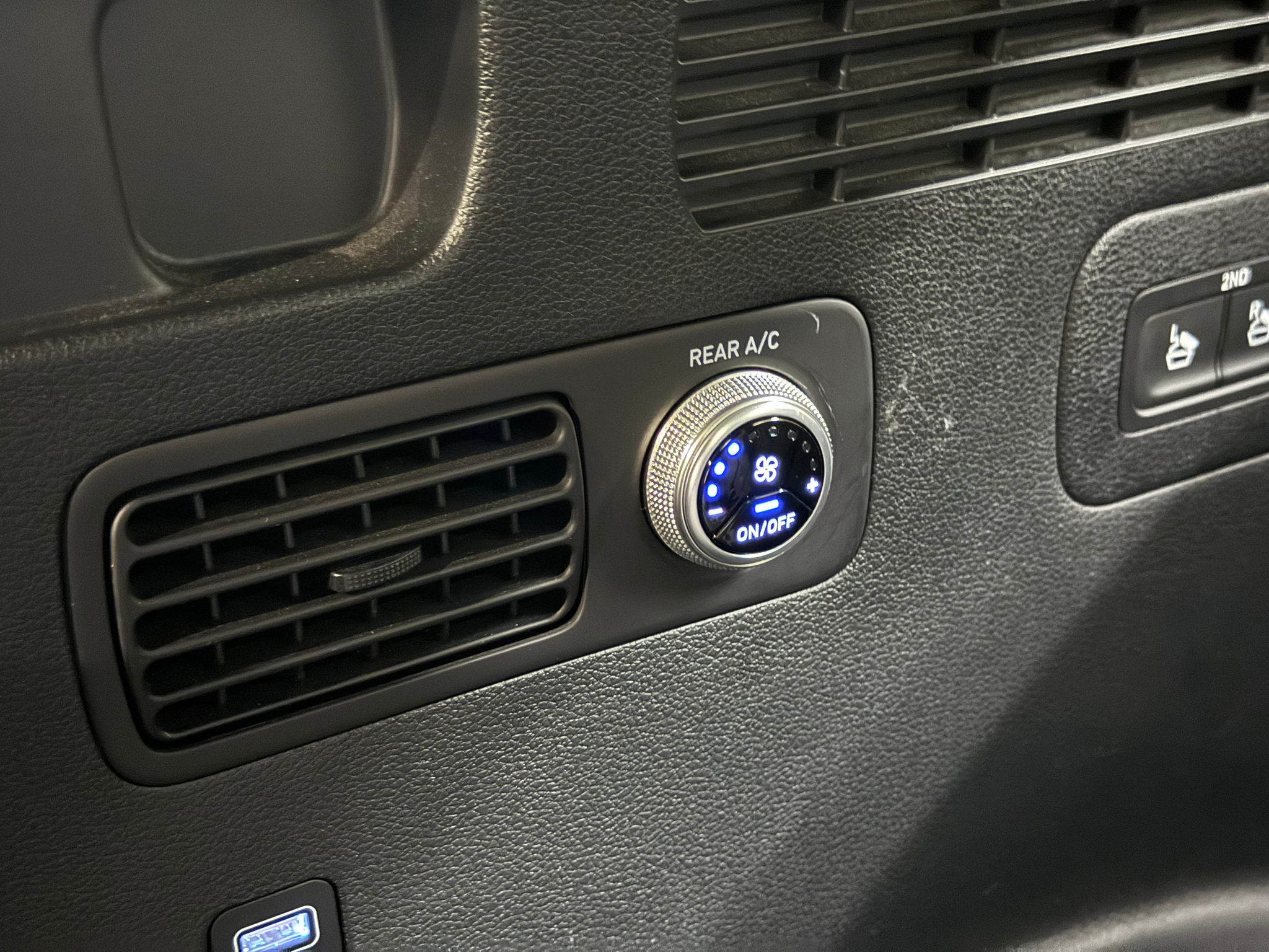 listing desktop thumbnail image 22