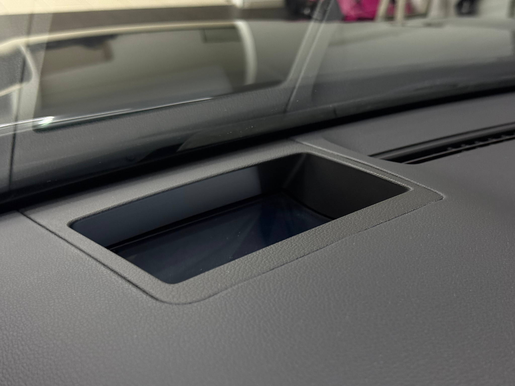 listing desktop thumbnail image 30