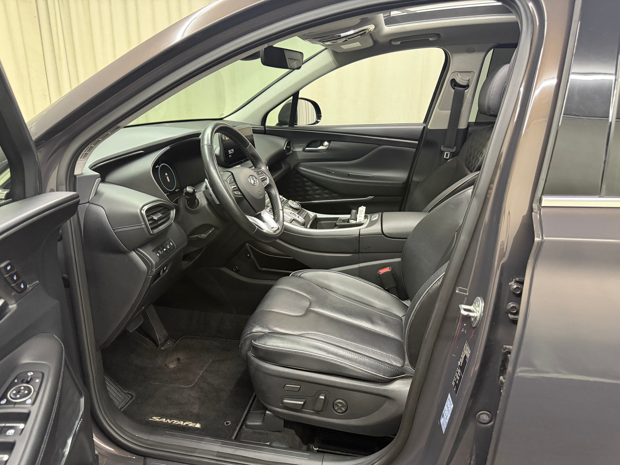 listing desktop thumbnail image 8