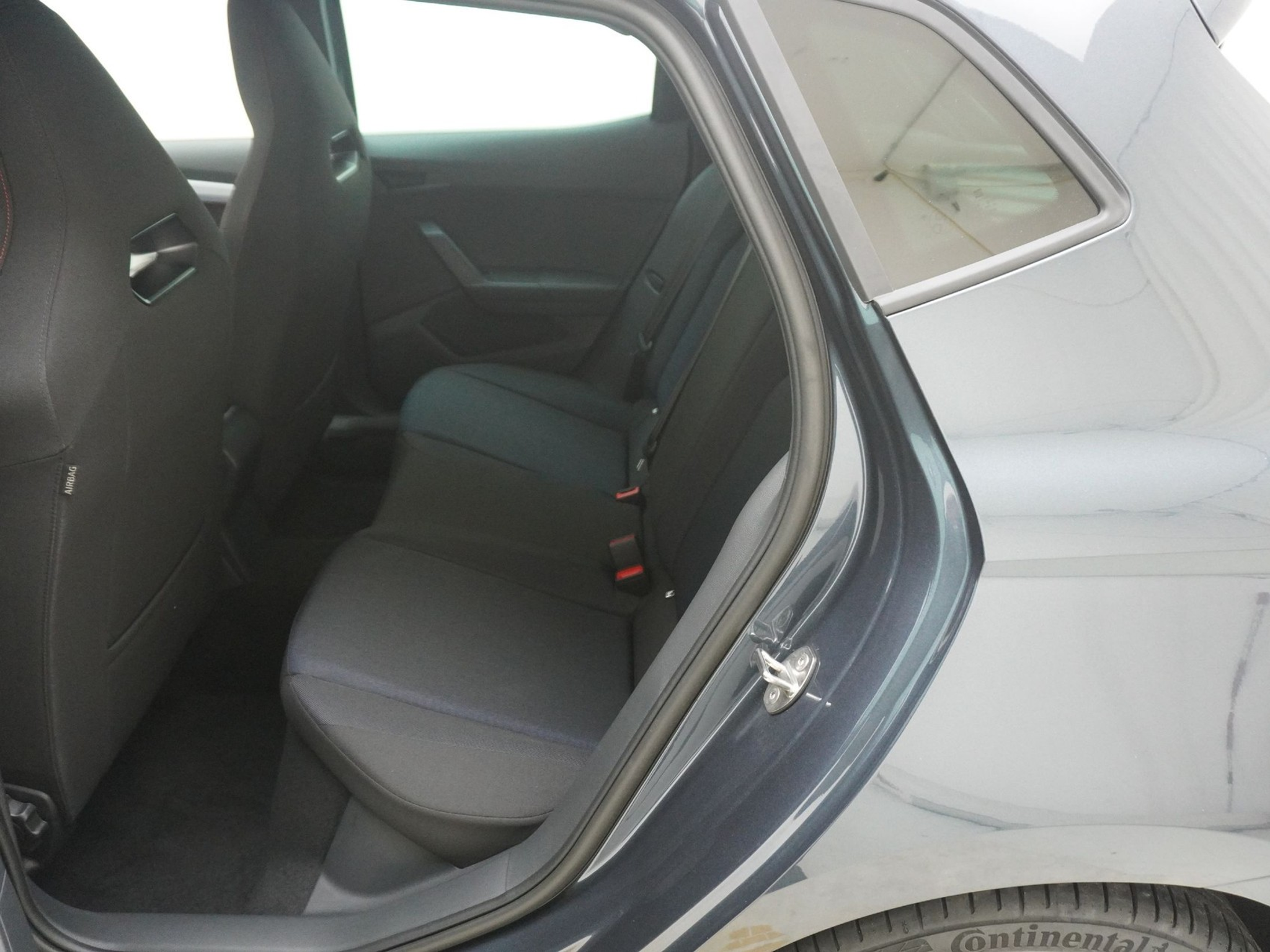 listing desktop thumbnail image 13