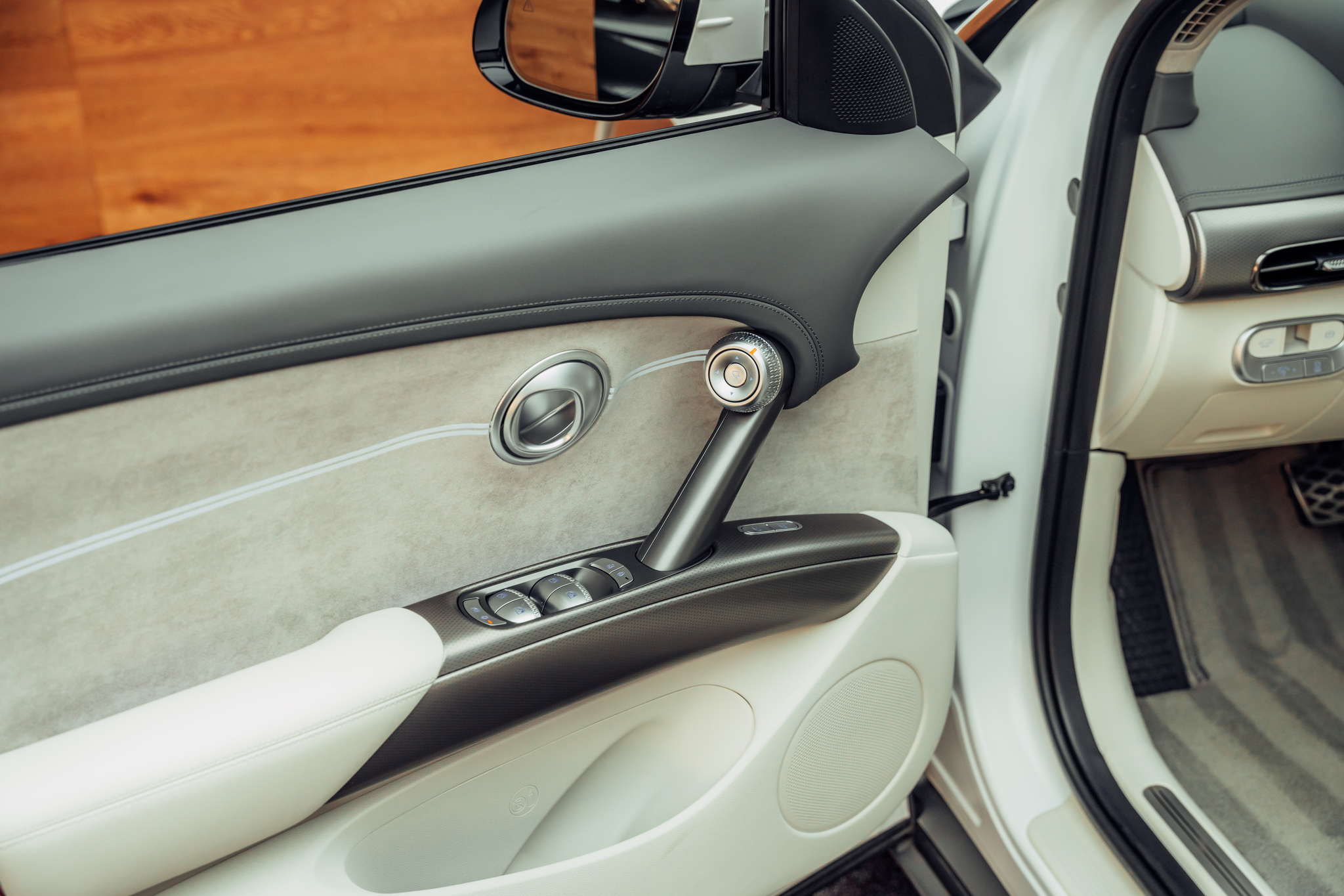 listing desktop thumbnail image 17