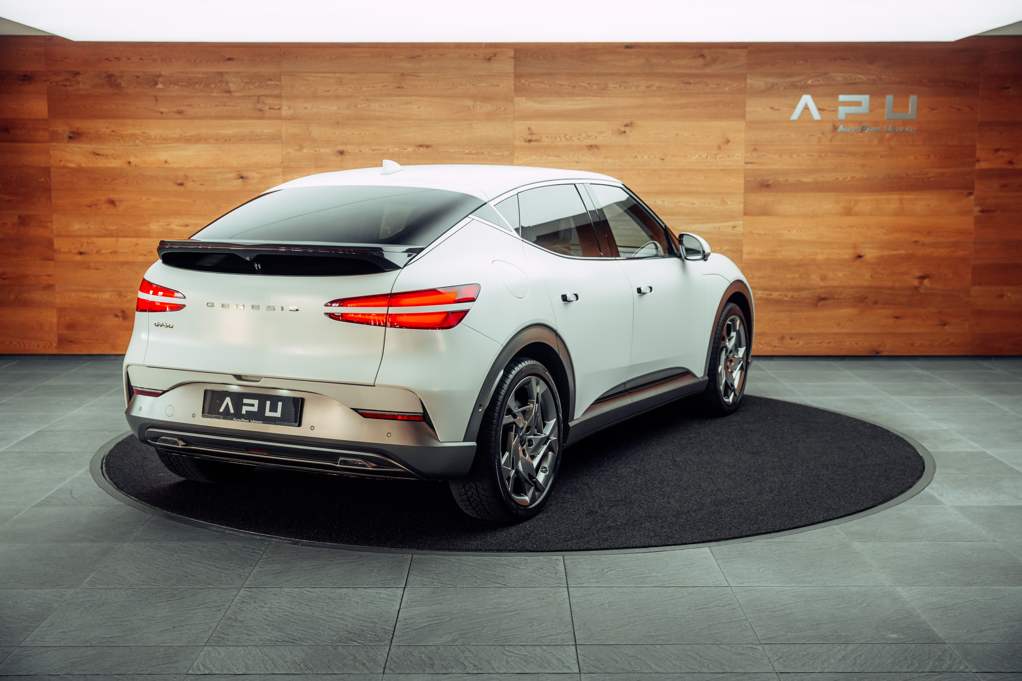 listing desktop thumbnail image 1