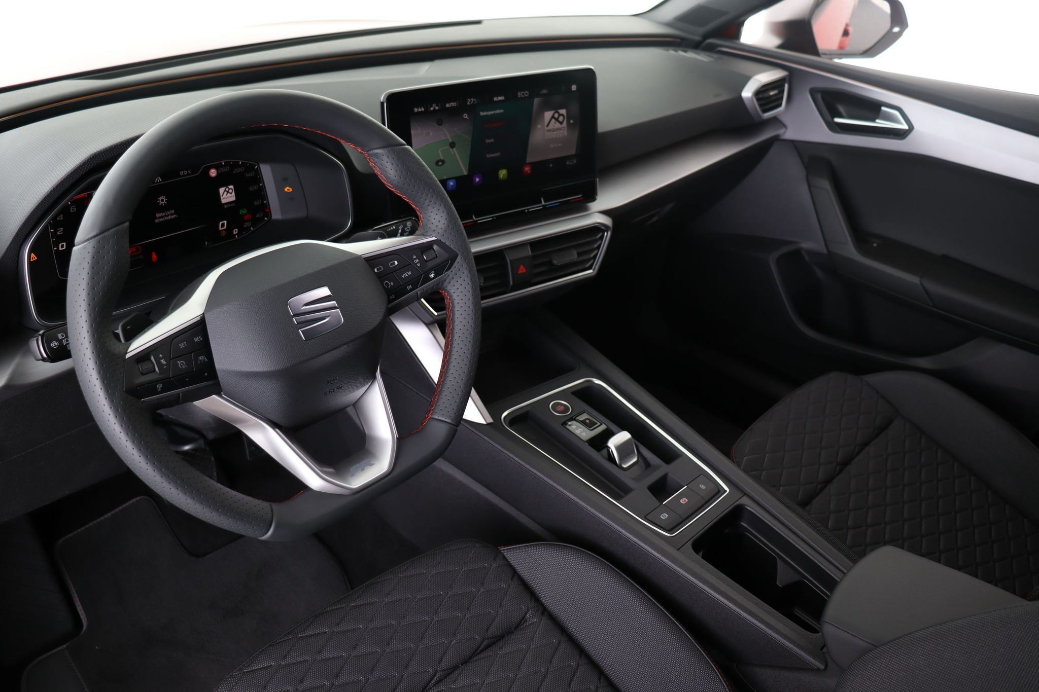 listing desktop thumbnail image 13