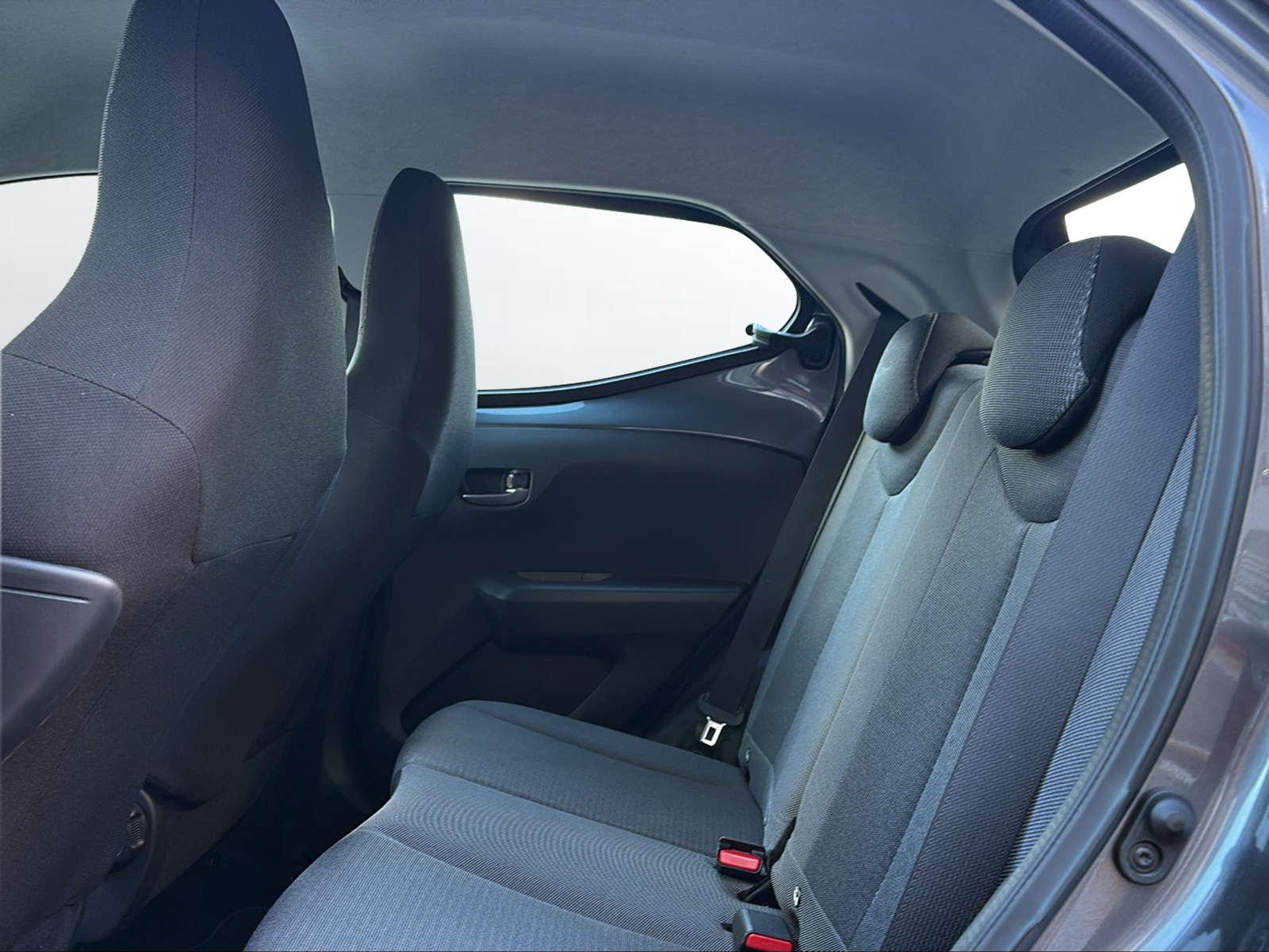 listing desktop thumbnail image 5