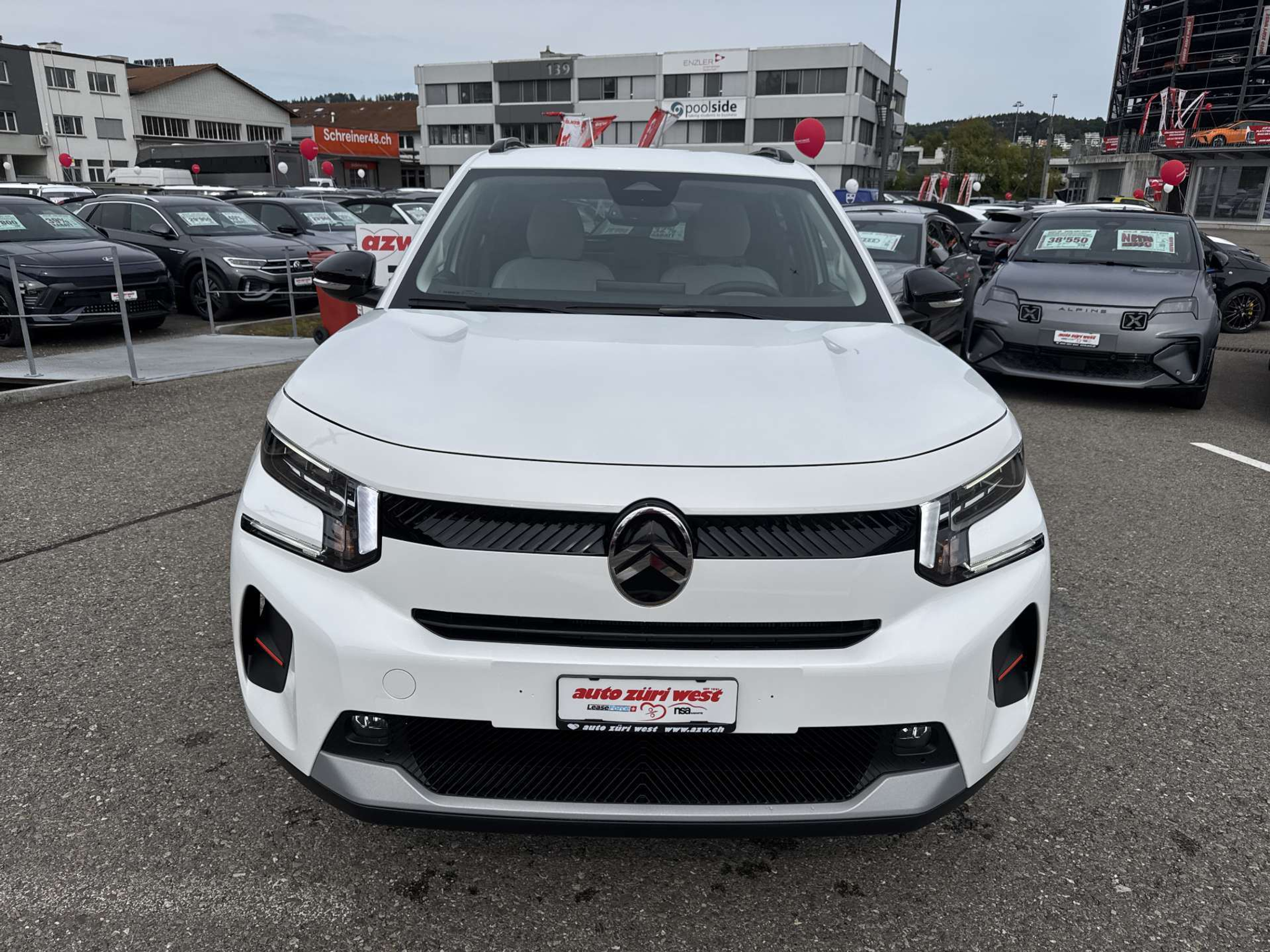 listing desktop thumbnail image 13