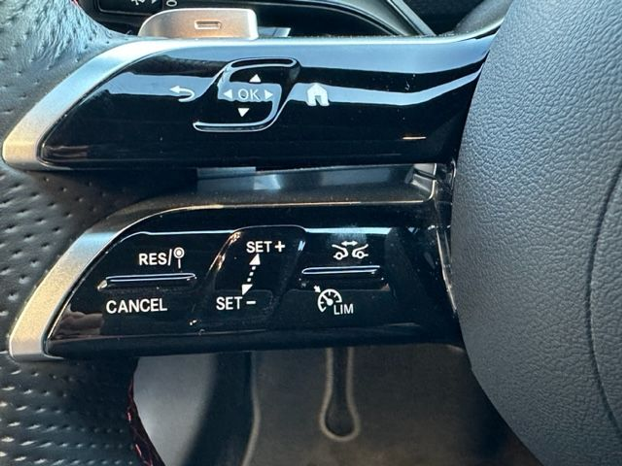 listing desktop thumbnail image 15