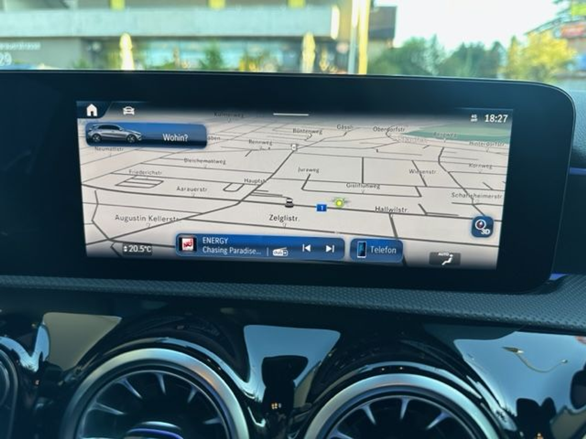 listing desktop thumbnail image 11