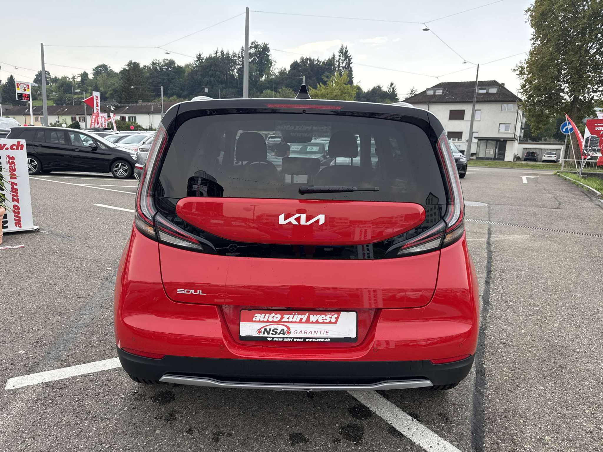 listing desktop thumbnail image 13