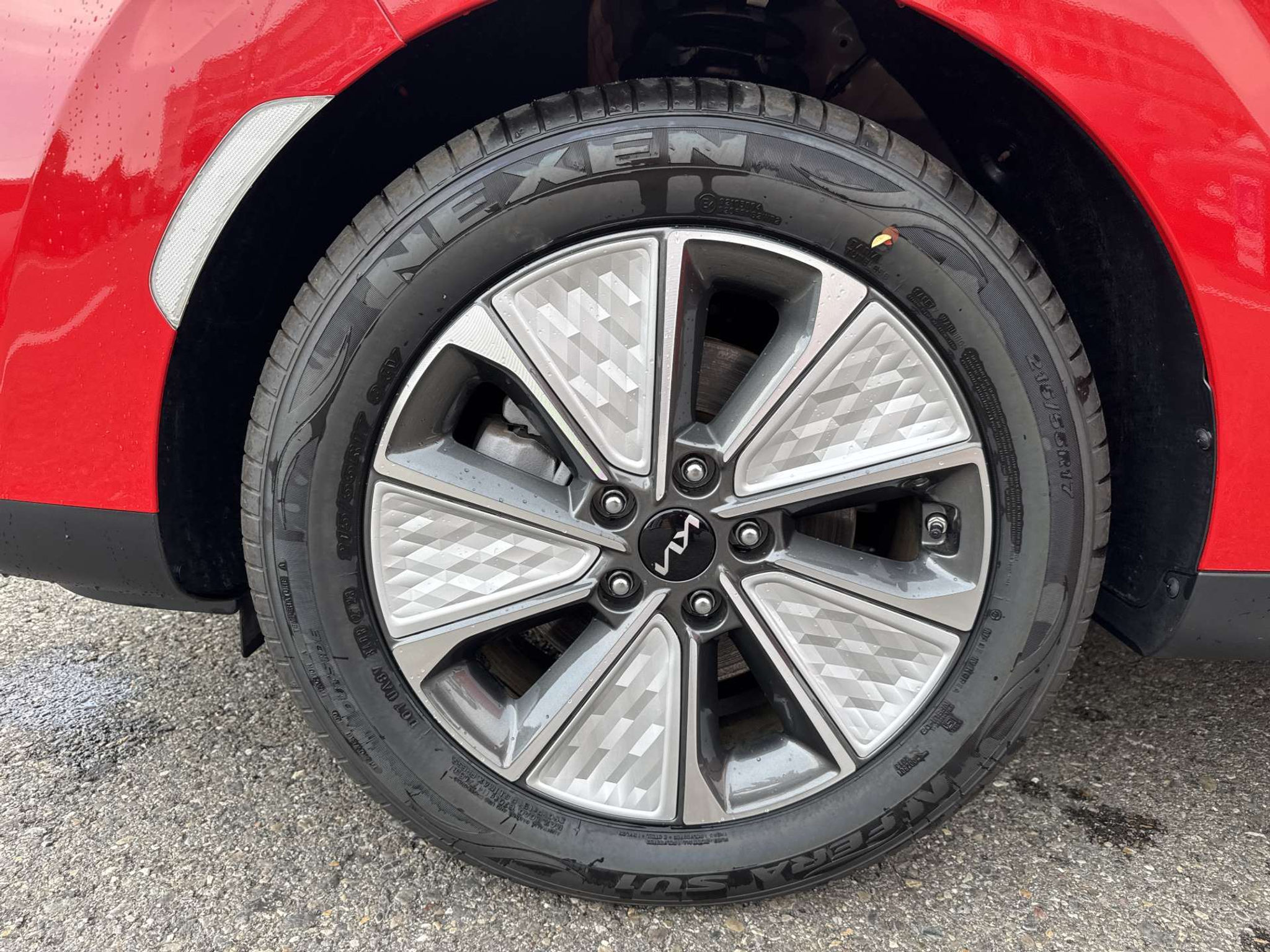 listing desktop thumbnail image 7