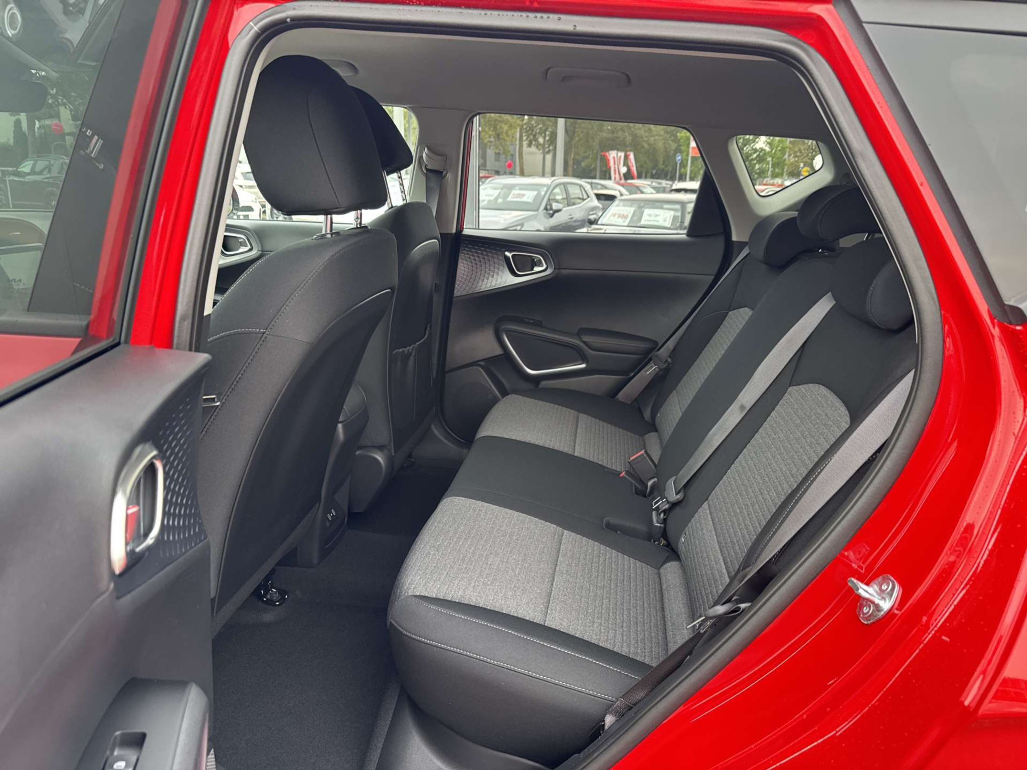 listing desktop thumbnail image 5