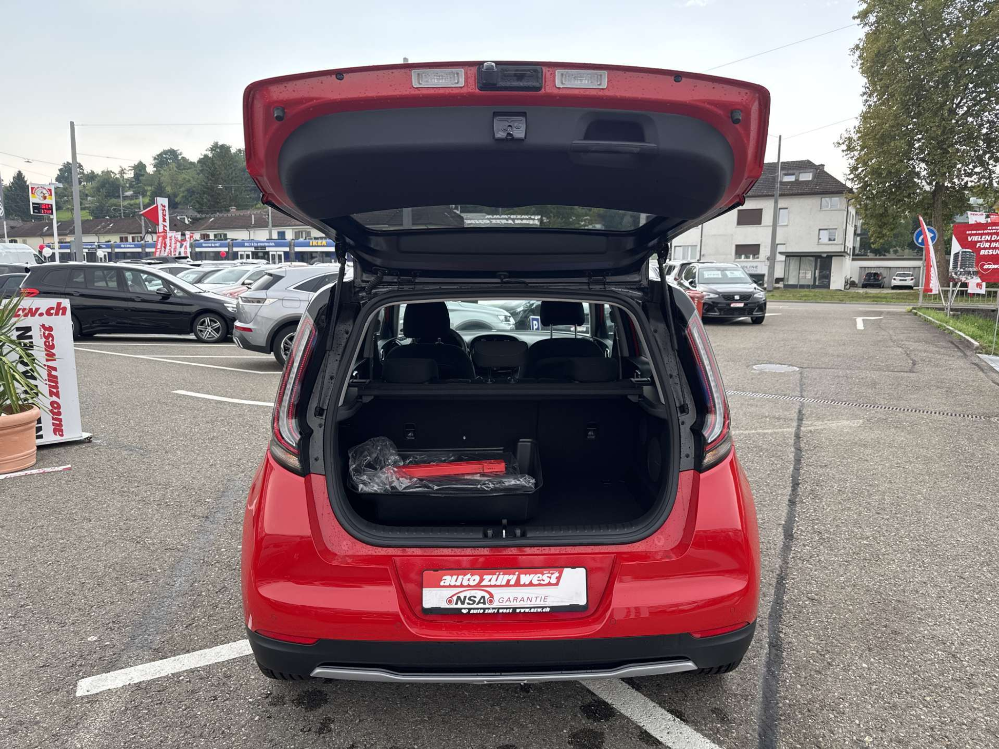 listing desktop thumbnail image 6