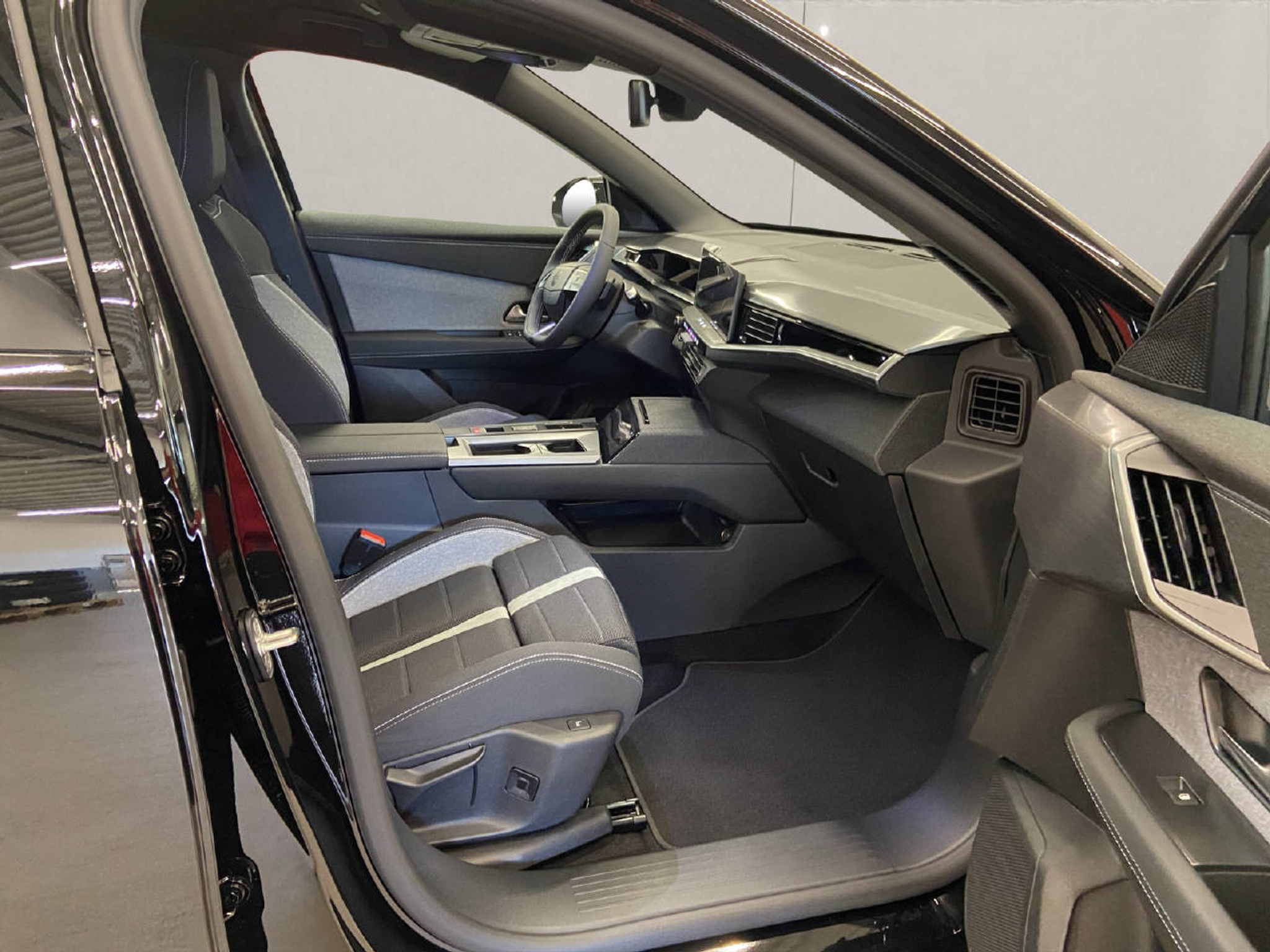 listing desktop thumbnail image 10