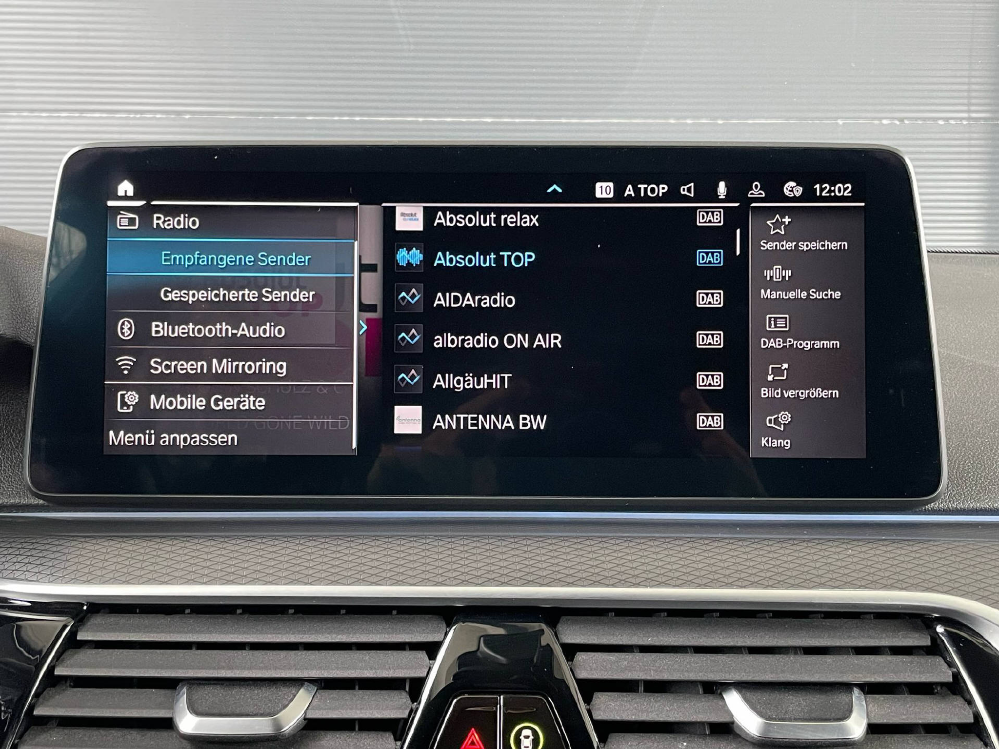 listing desktop thumbnail image 13