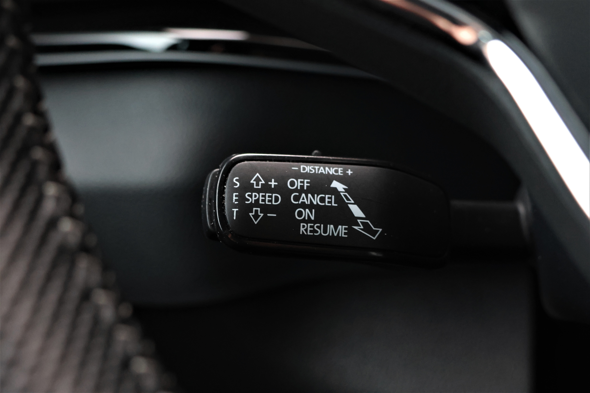 listing desktop thumbnail image 24