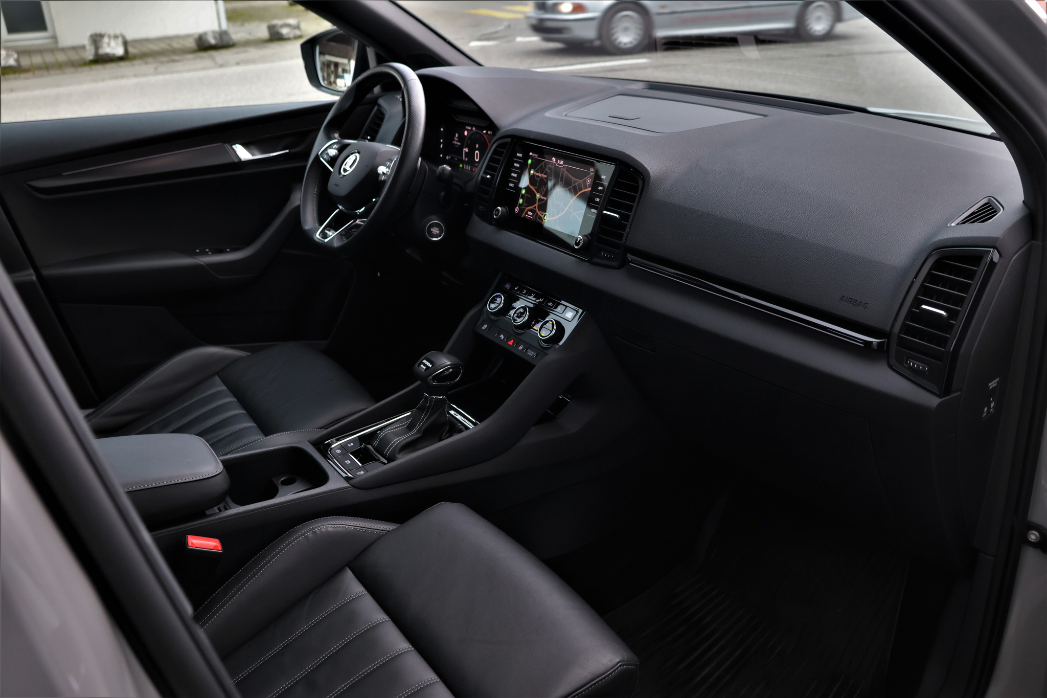 listing desktop thumbnail image 19