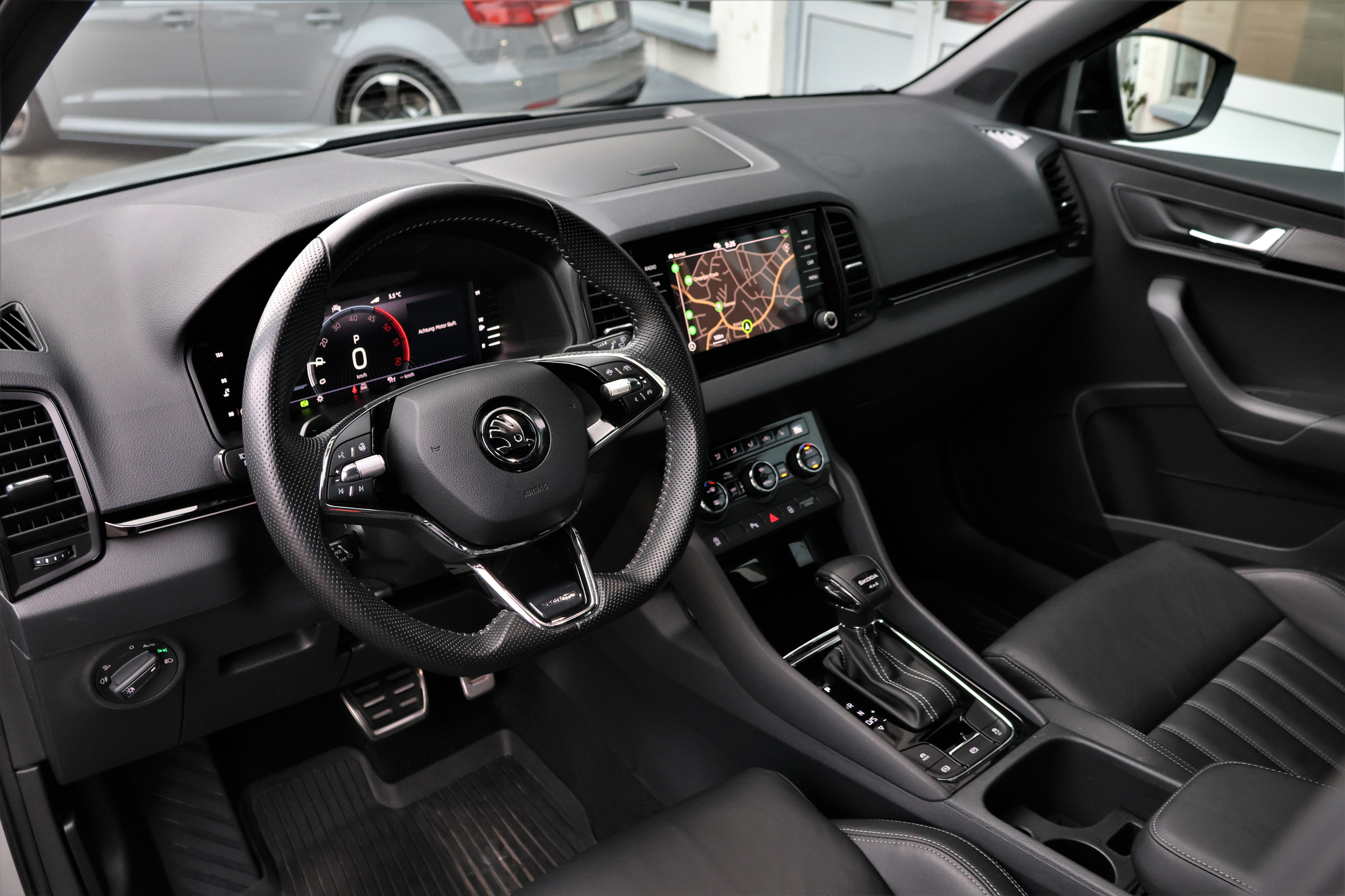 listing desktop thumbnail image 9