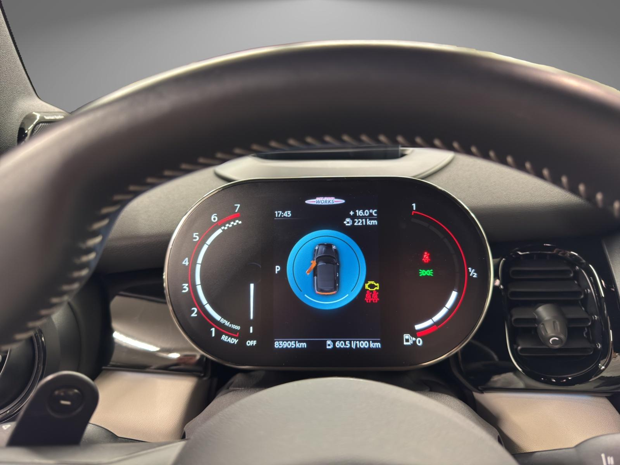 listing desktop thumbnail image 14