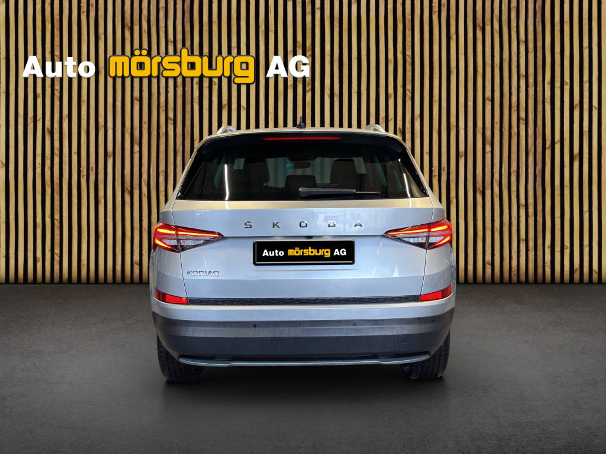 listing desktop thumbnail image 15