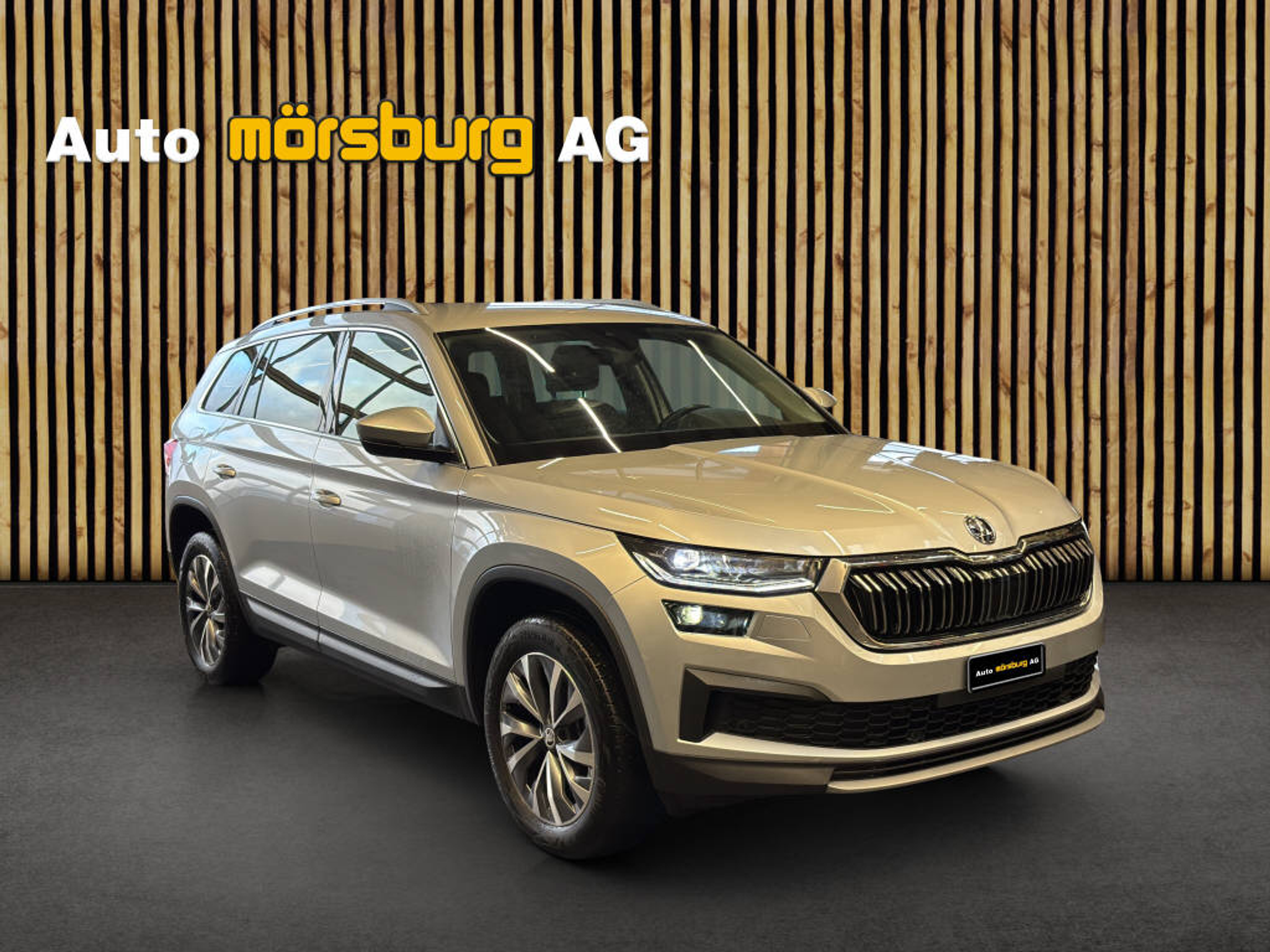 listing desktop thumbnail image 1