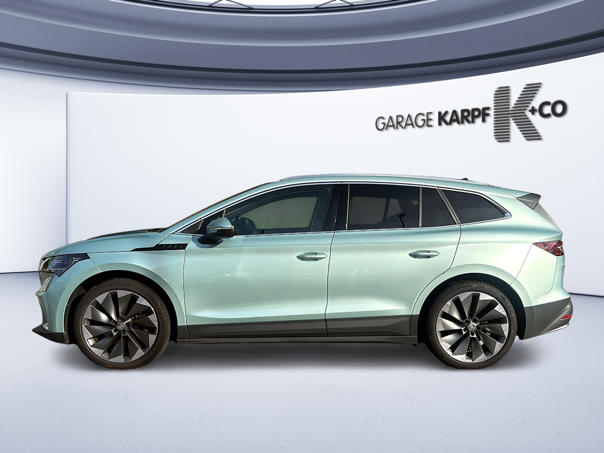 listing desktop thumbnail image 1