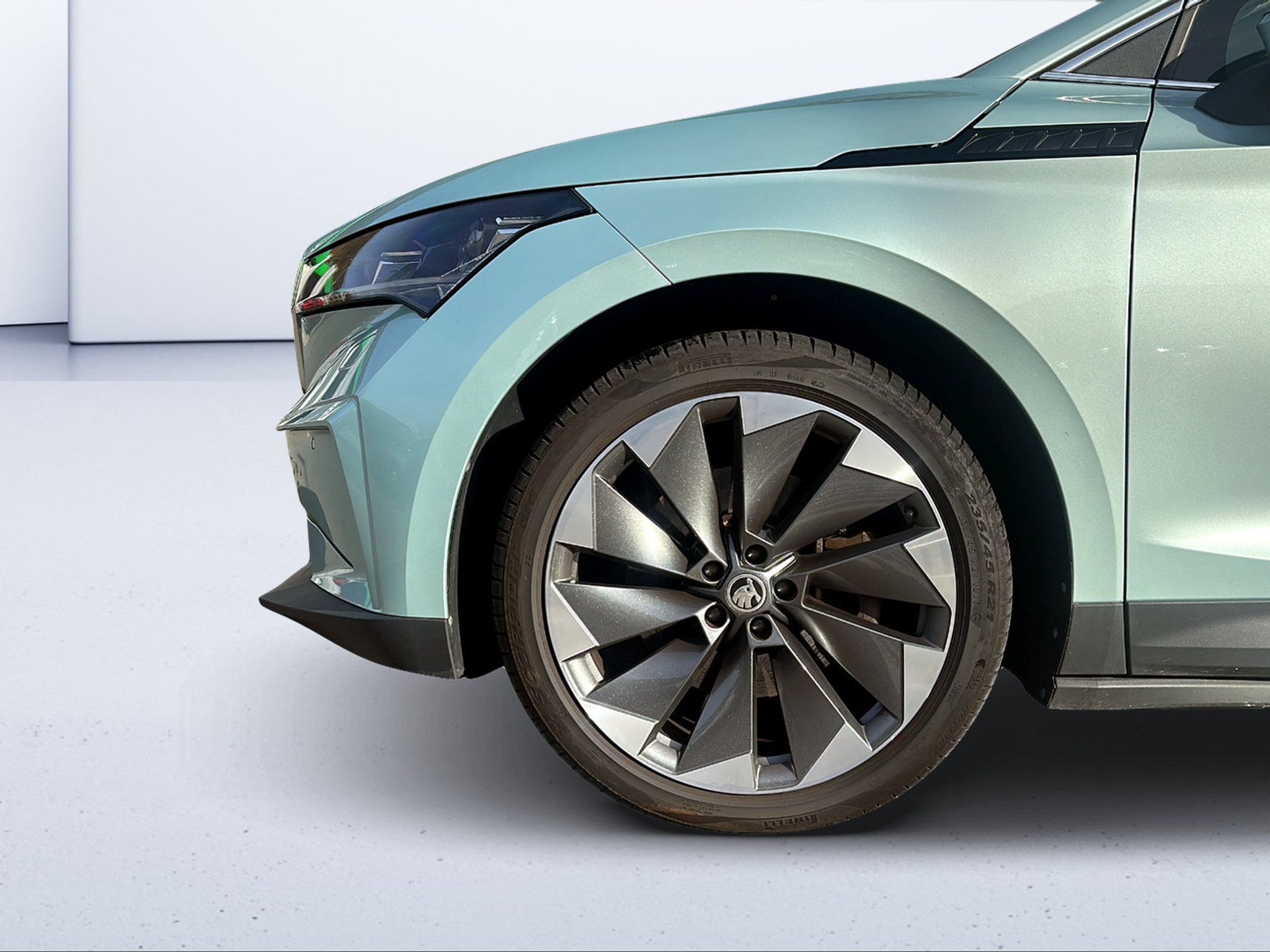 listing desktop thumbnail image 14