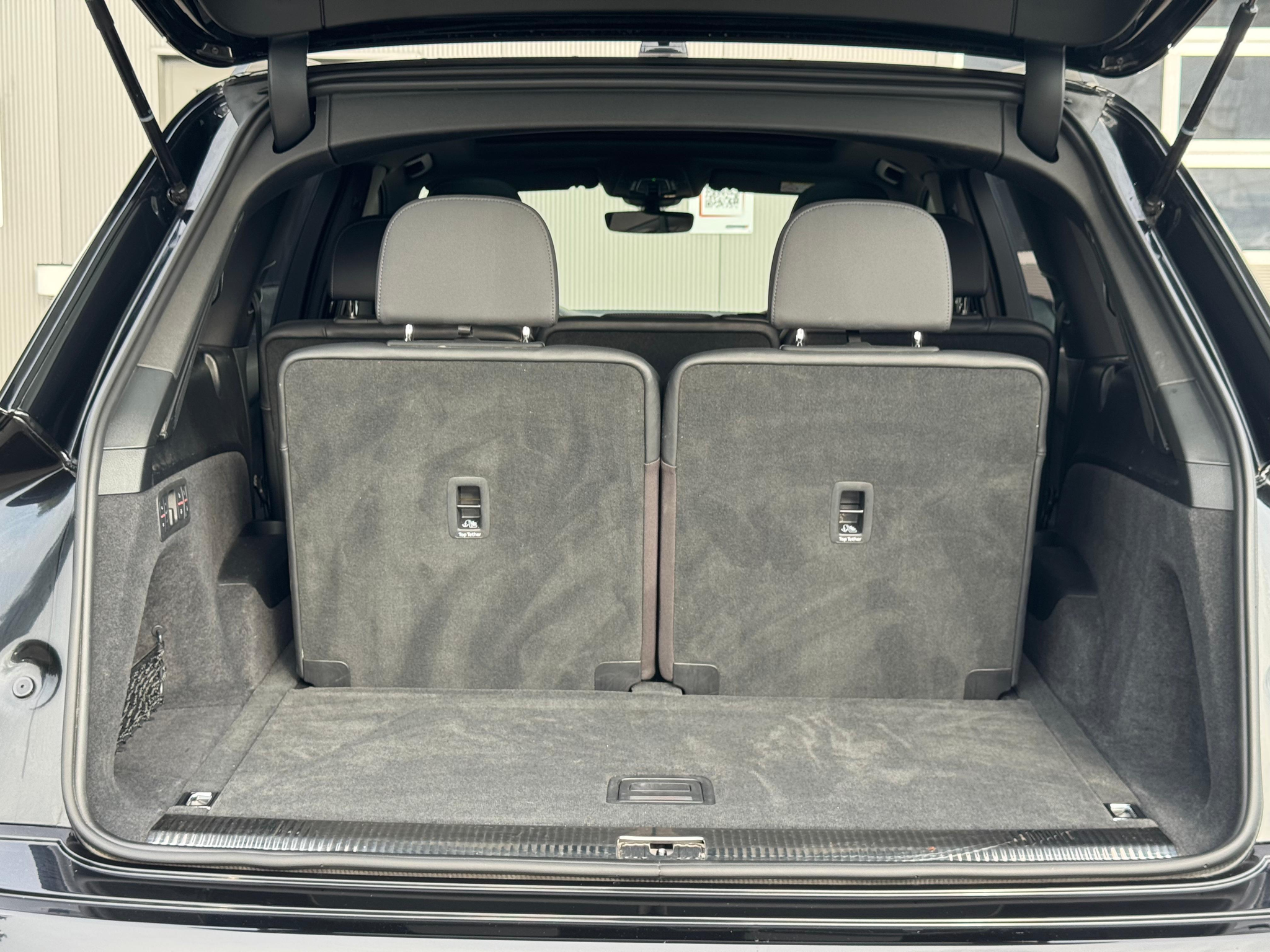 listing desktop thumbnail image 22