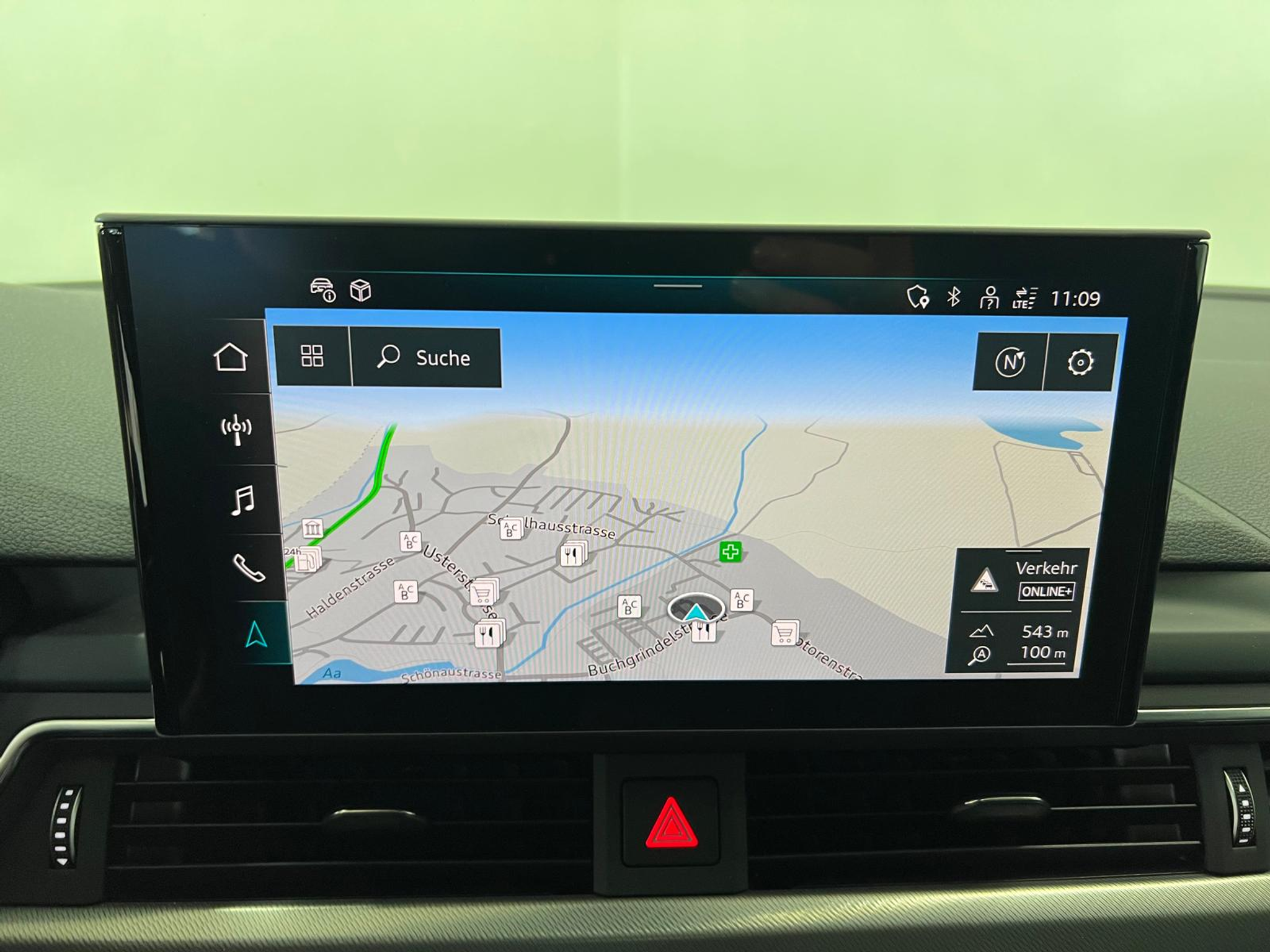 listing desktop thumbnail image 11