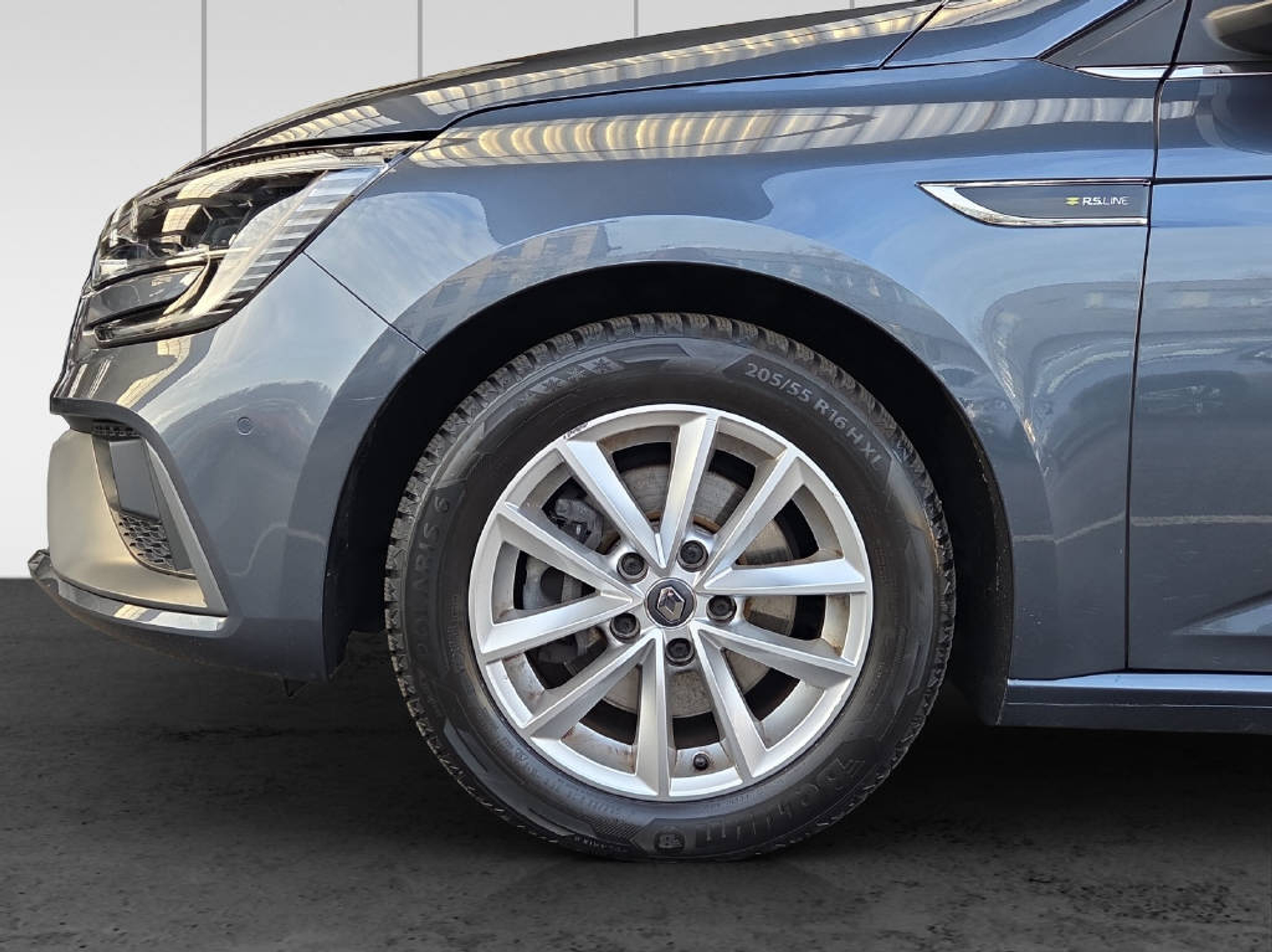 listing desktop thumbnail image 13