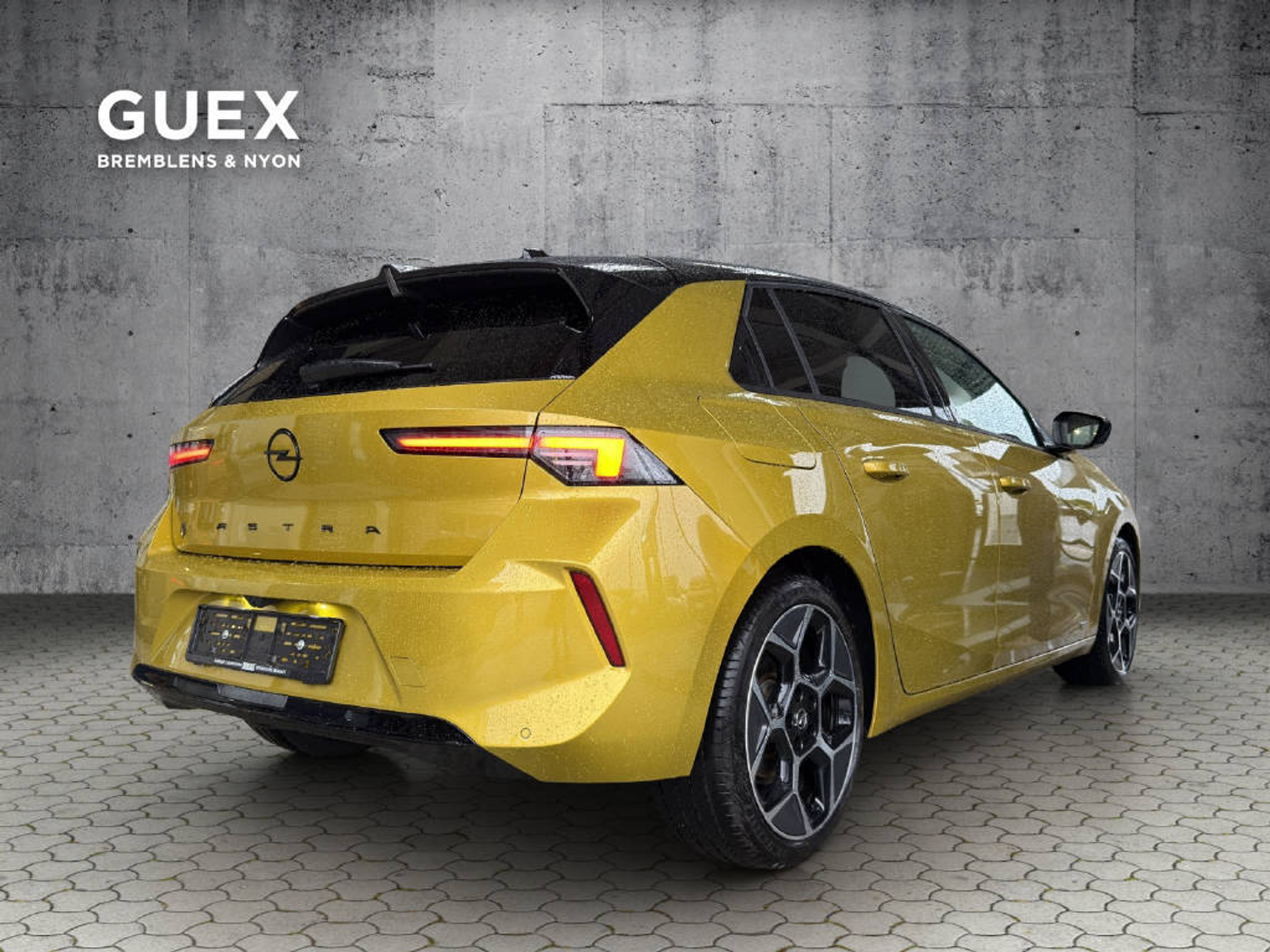 listing desktop thumbnail image 4