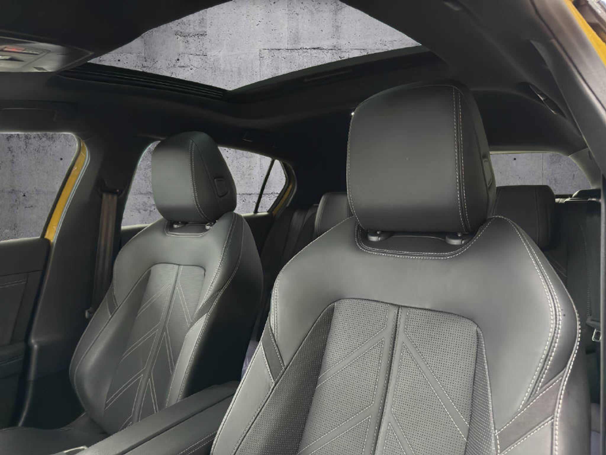 listing desktop thumbnail image 12