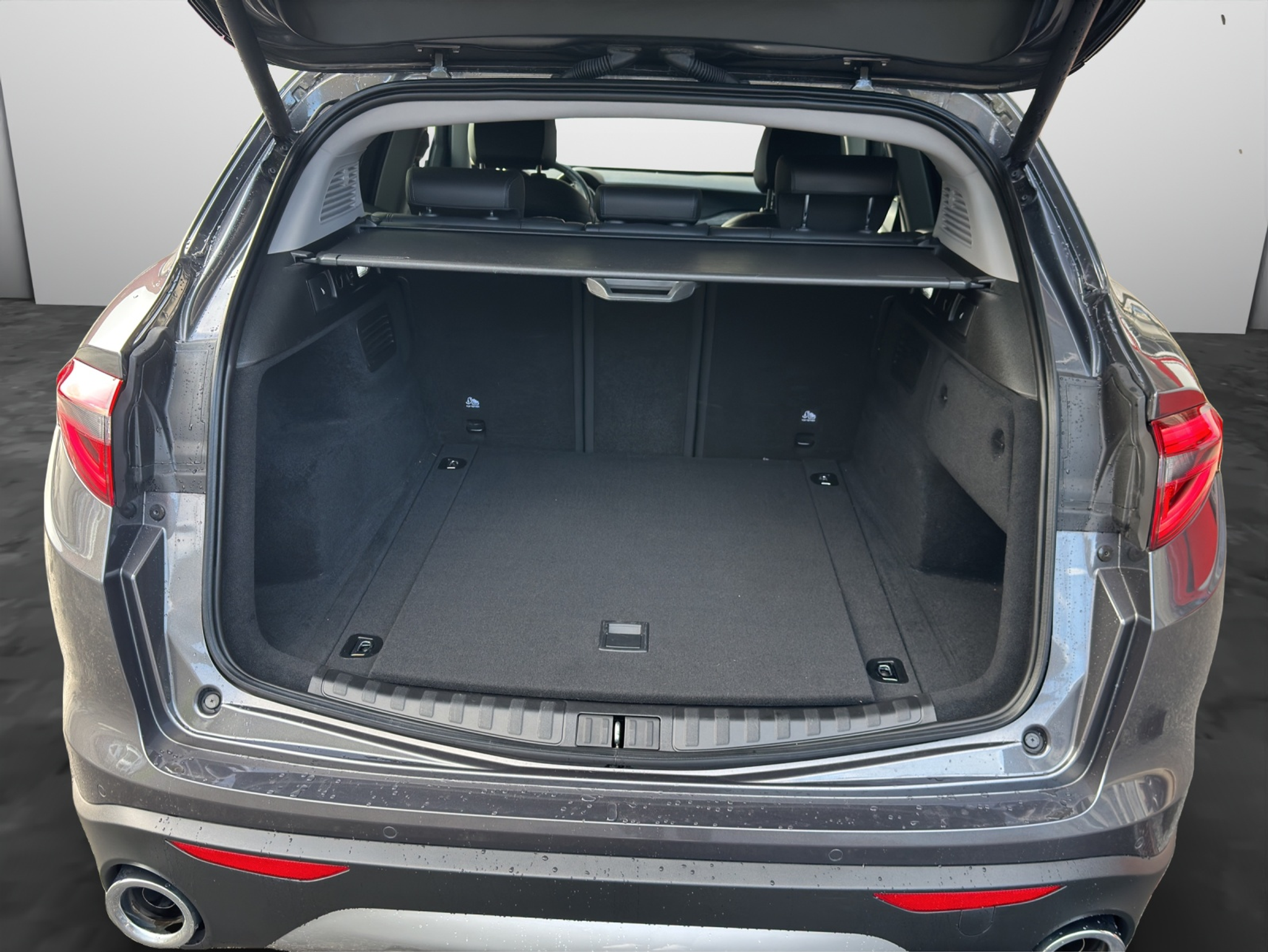 listing desktop thumbnail image 15