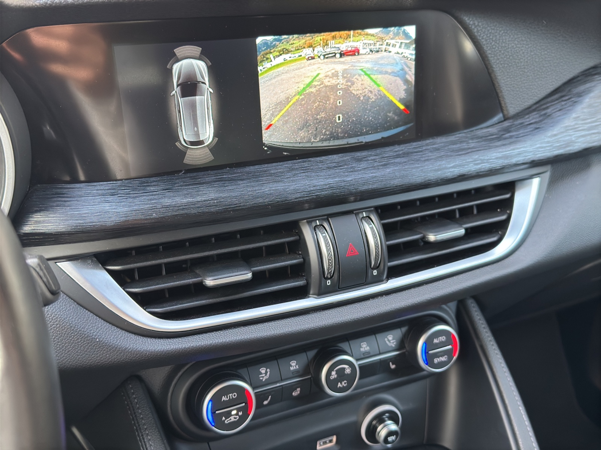 listing desktop thumbnail image 13