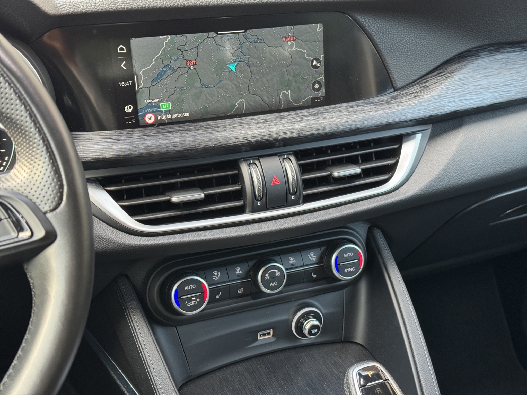 listing desktop thumbnail image 14